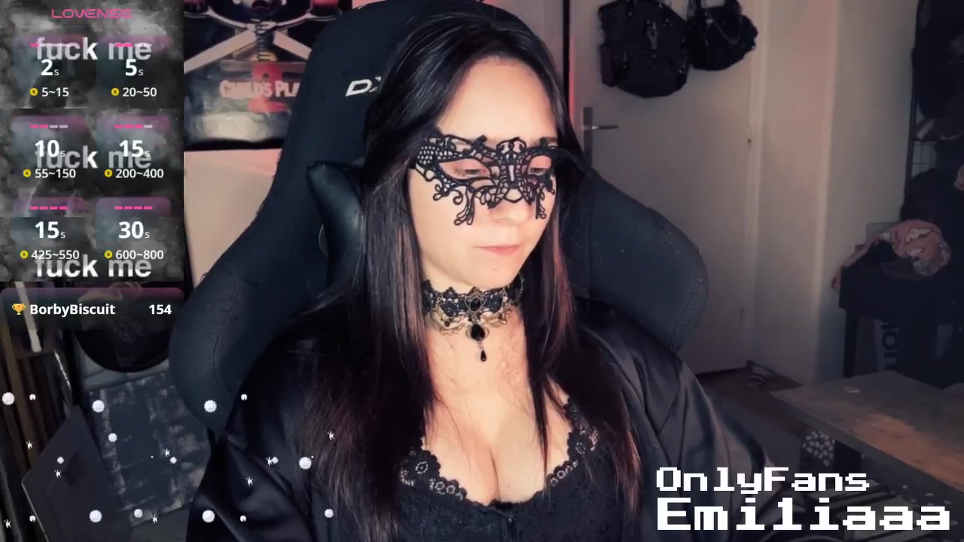 Gallery image thumbnail from Emiliaaaaa's myfreecams stream on, 12/05/2025, 24:03 image 16 of 20