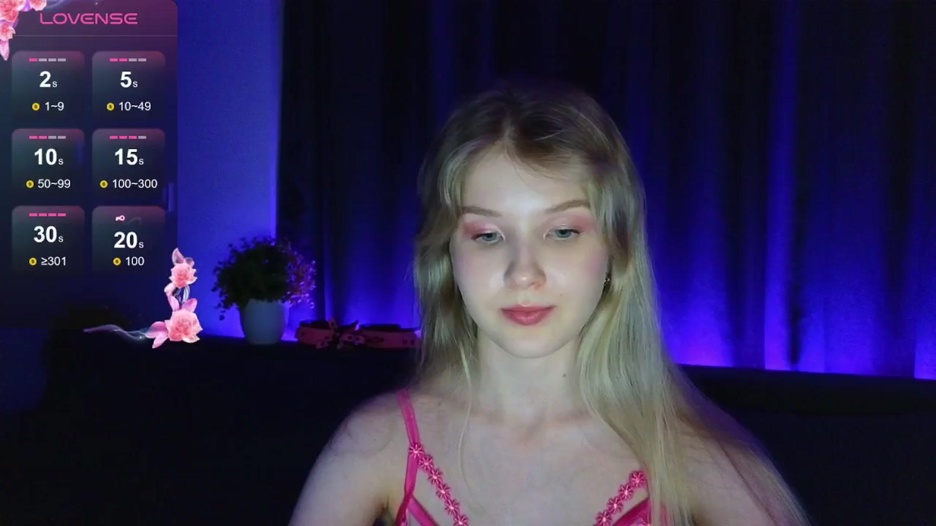 Gallery image thumbnail from Emiliya_Cute's myfreecams stream on, 07/14/2024, 19:20 image 15 of 20