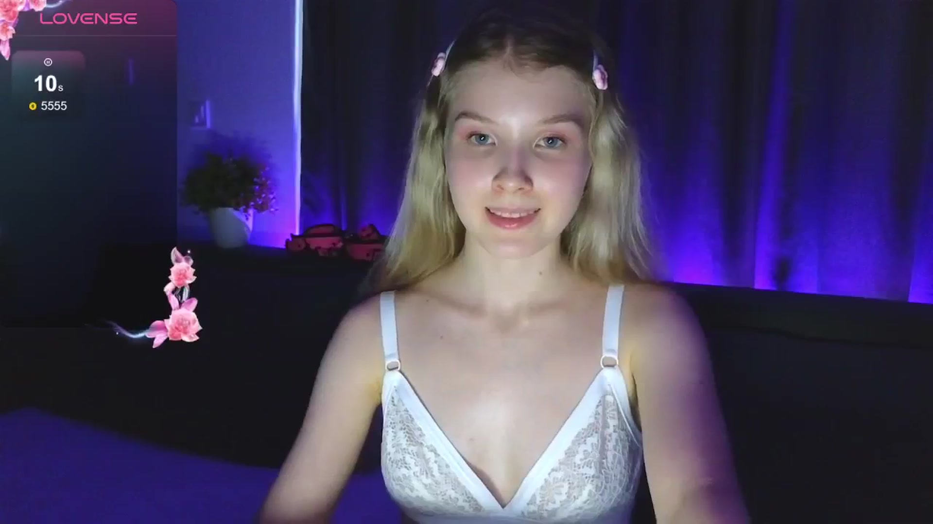 Gallery image thumbnail from Emiliya_Cute's myfreecams stream on, 07/18/2024, 17:22 image 20 of 20