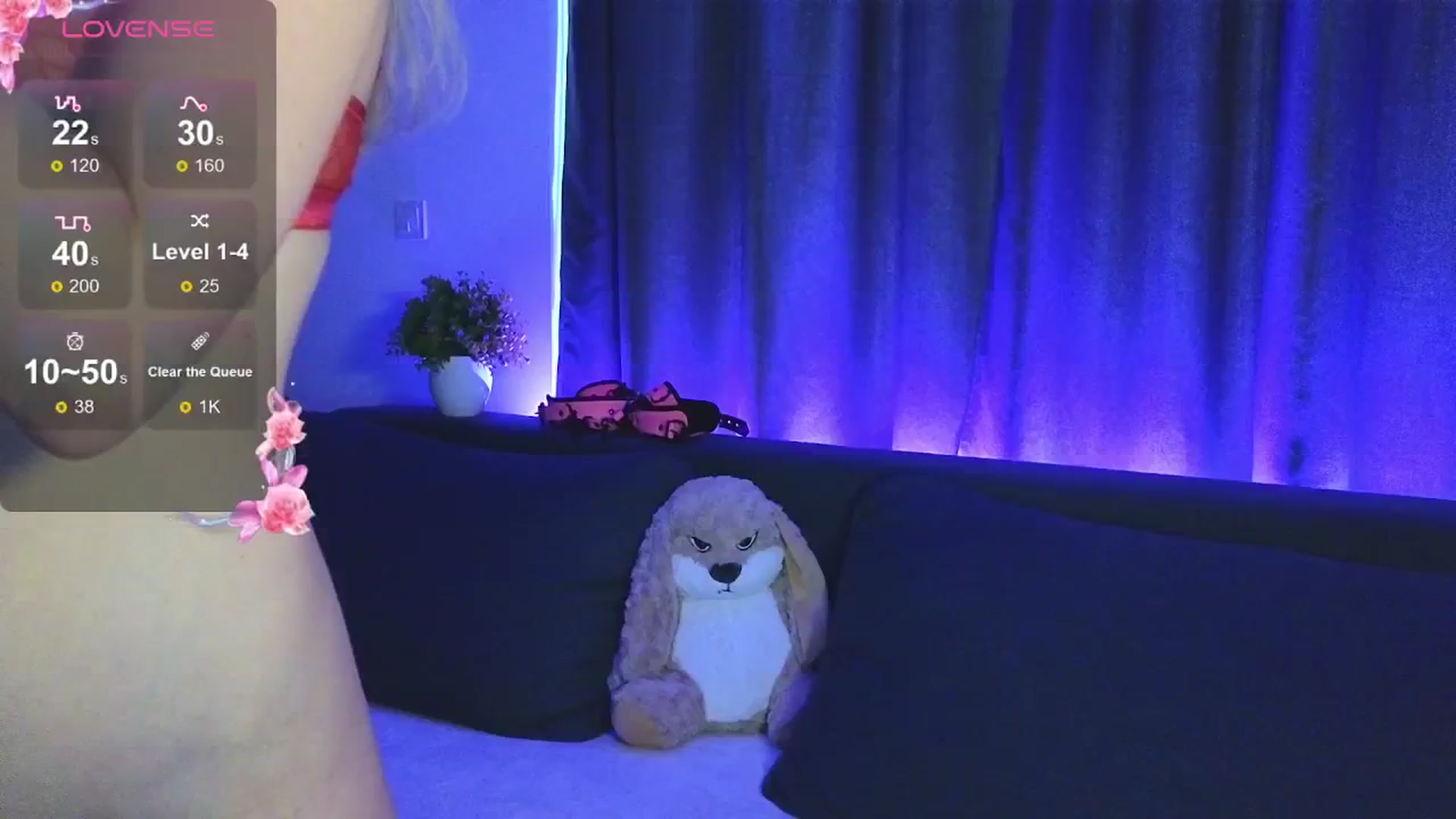 Gallery image thumbnail from Emiliya_Cute's myfreecams stream on, 07/19/2024, 17:45 image 13 of 20