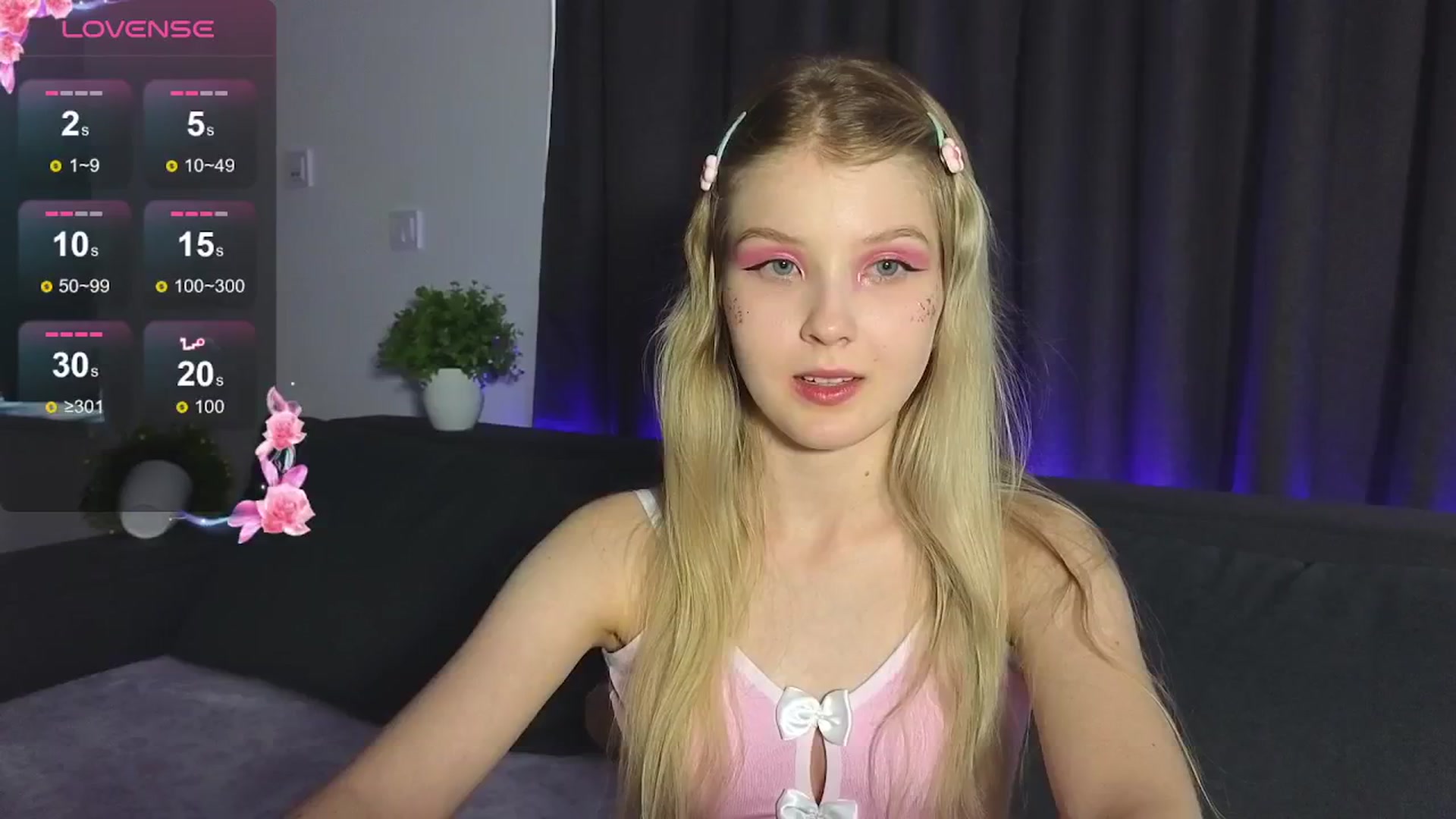 Gallery image thumbnail from Emiliya_Cute's myfreecams stream on, 07/22/2024, 18:56 image 3 of 20