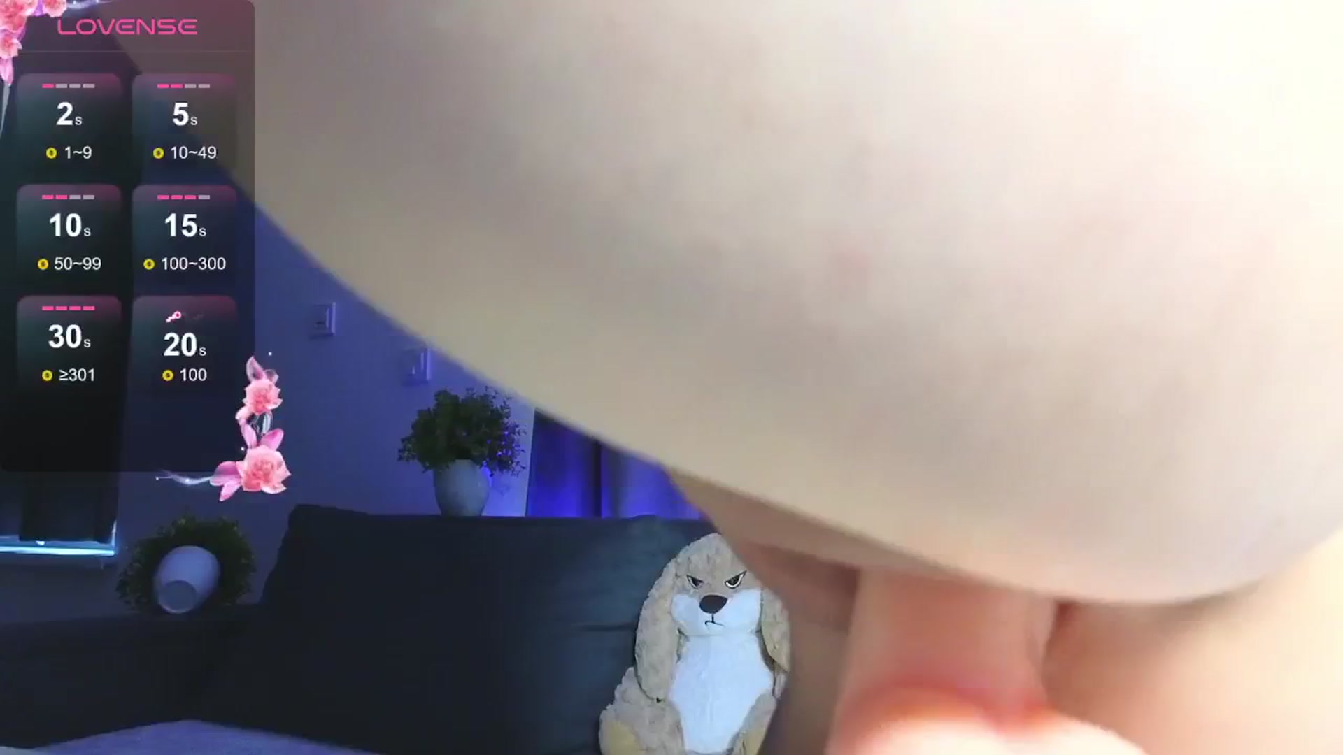 Gallery image thumbnail from Emiliya_Cute's myfreecams stream on, 07/22/2024, 18:56 image 6 of 20