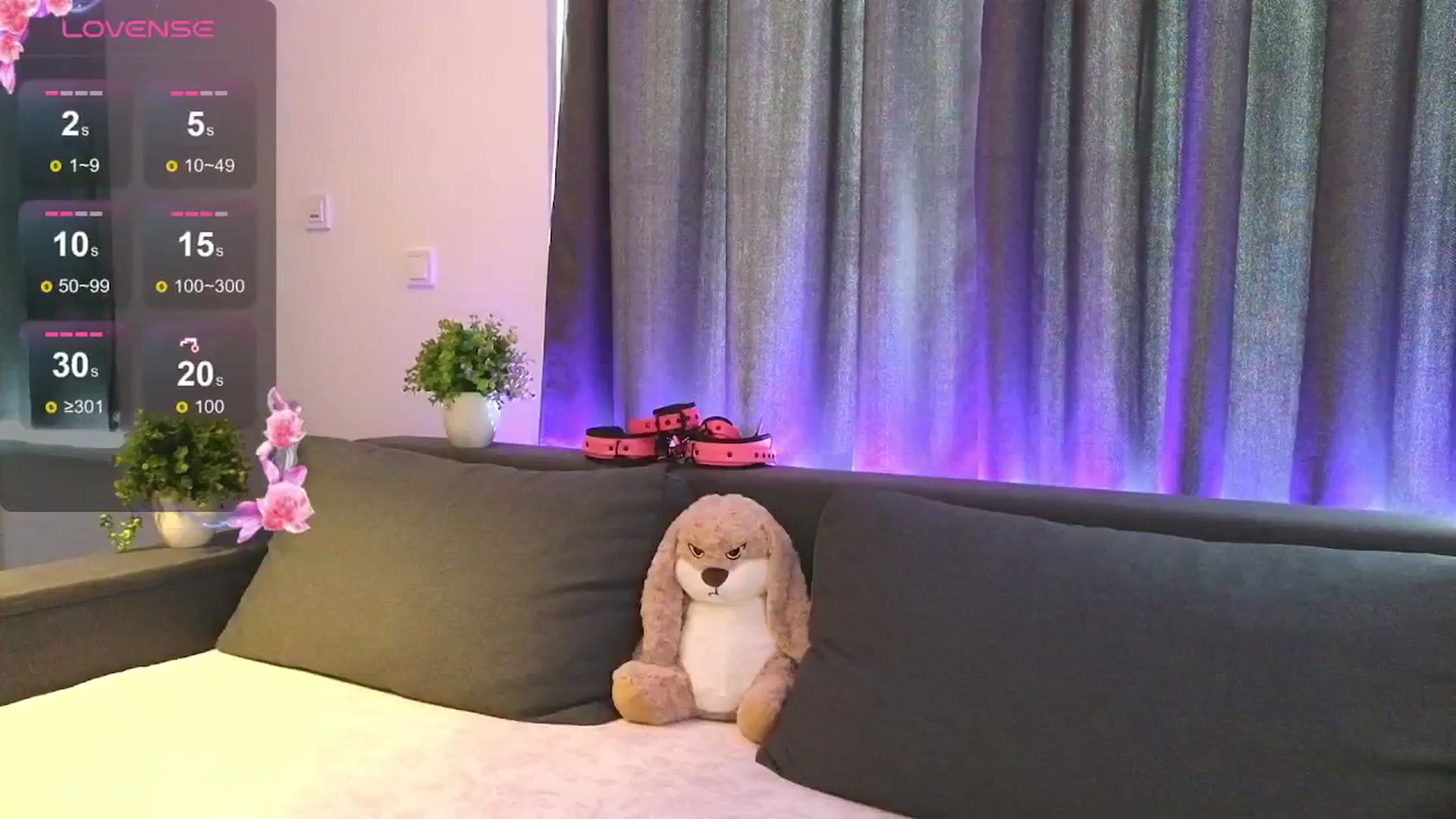 Gallery image thumbnail from Emiliya_Cute's myfreecams stream on, 07/23/2024, 14:30 image 16 of 20