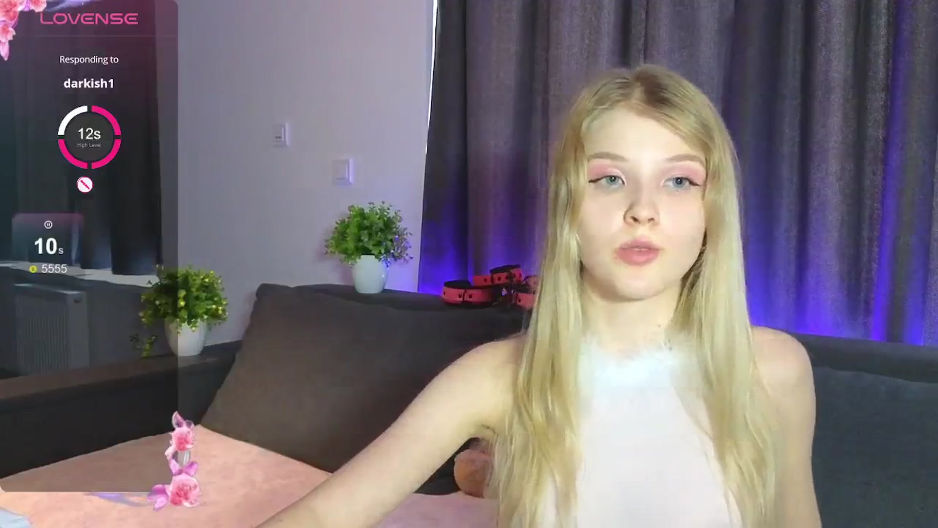 Gallery image thumbnail from Emiliya_Cute's myfreecams stream on, 07/23/2024, 16:48 image 9 of 20