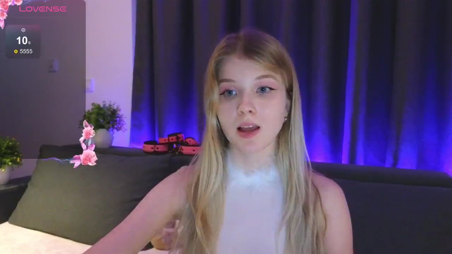 Gallery image thumbnail from Emiliya_Cute's myfreecams stream on, 07/23/2024, 18:51 image 2 of 20