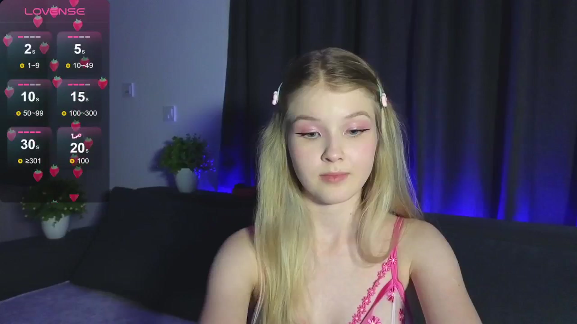 Gallery image thumbnail from Emiliya_Cute's myfreecams stream on, 07/25/2024, 18:29 image 4 of 20