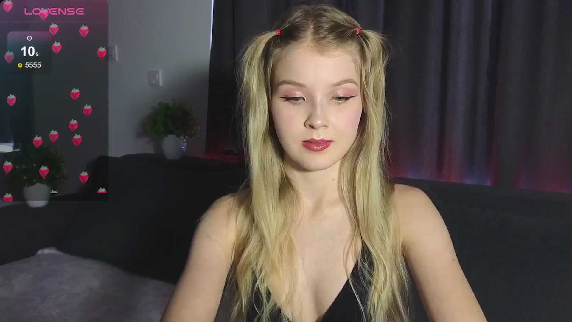 Gallery image thumbnail from Emiliya_Cute's myfreecams stream on, 07/29/2024, 14:04 image 1 of 20