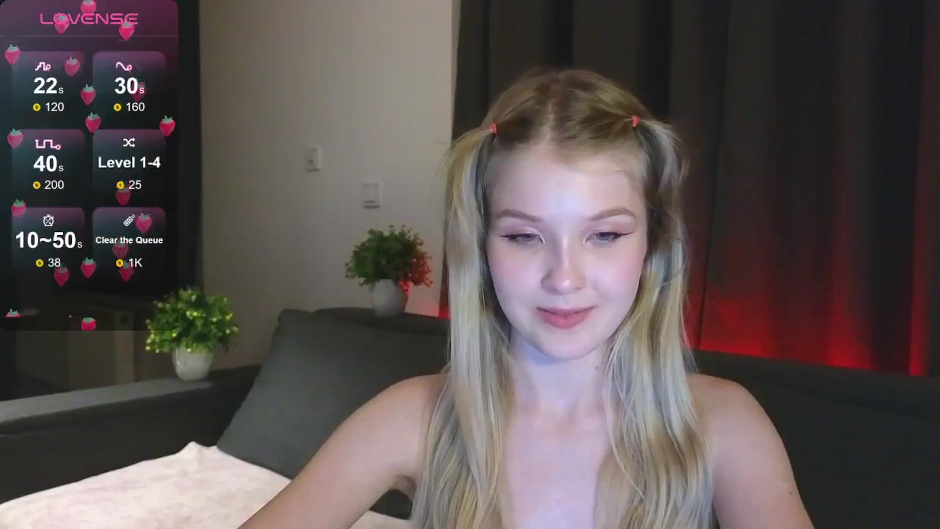 Gallery image thumbnail from Emiliya_Cute's myfreecams stream on, 07/29/2024, 19:59 image 13 of 20