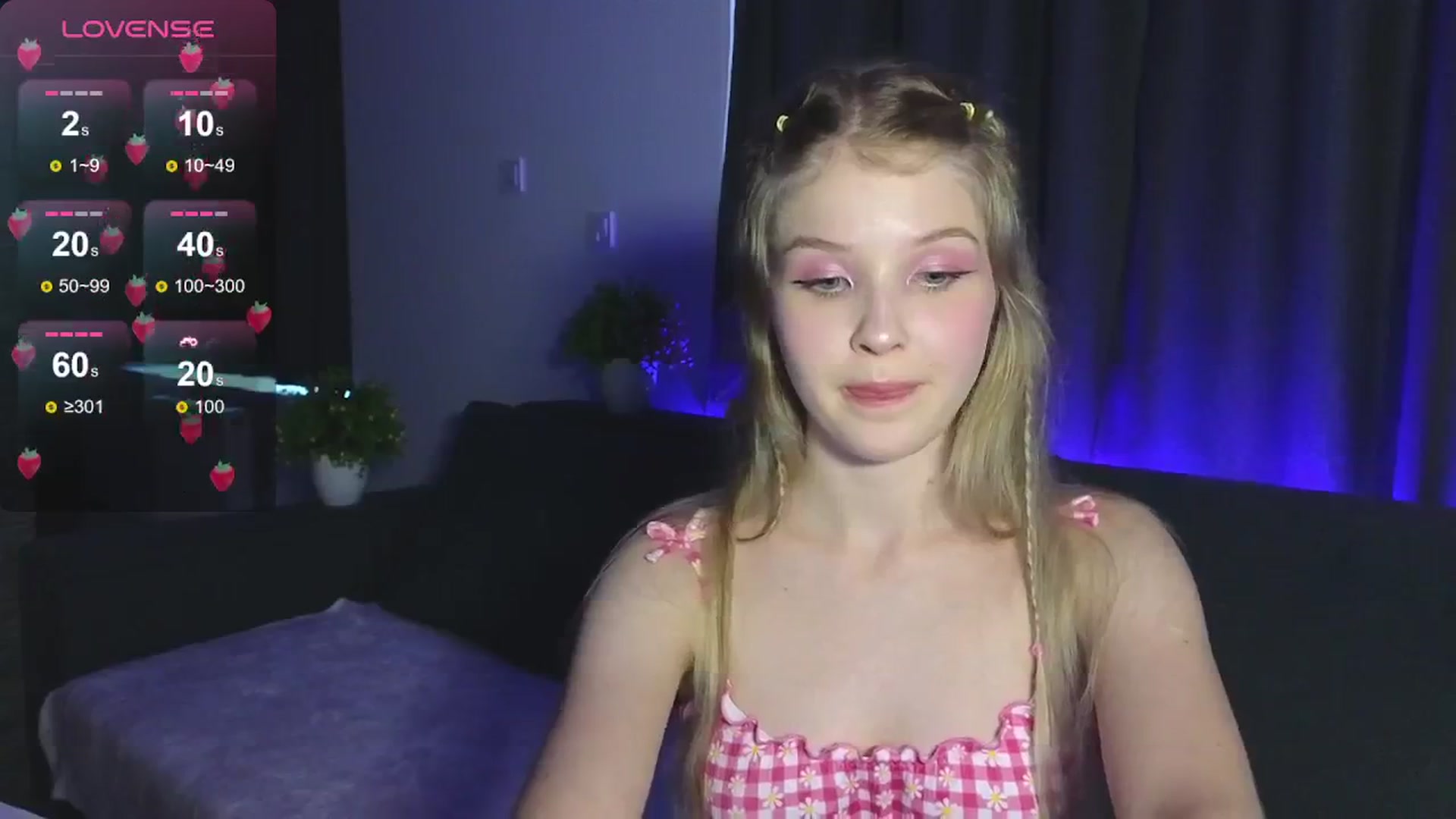 Gallery image thumbnail from Emiliya_Cute's myfreecams stream on, 07/30/2024, 17:28 image 5 of 20