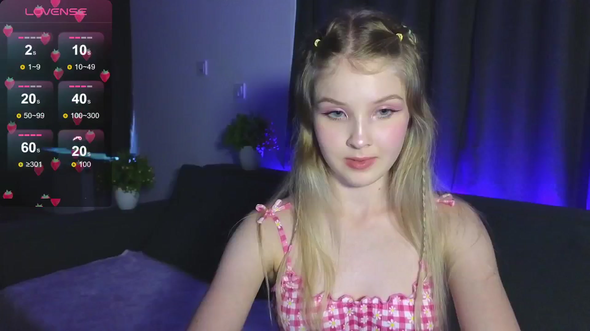 Gallery image thumbnail from Emiliya_Cute's myfreecams stream on, 07/30/2024, 17:44 image 3 of 20