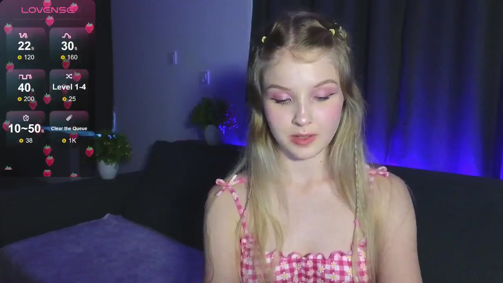 Gallery image thumbnail from Emiliya_Cute's myfreecams stream on, 07/30/2024, 17:44 image 9 of 20