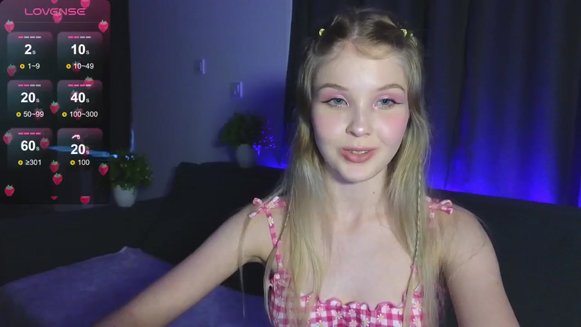 Gallery image thumbnail from Emiliya_Cute's myfreecams stream on, 07/30/2024, 17:44 image 10 of 20