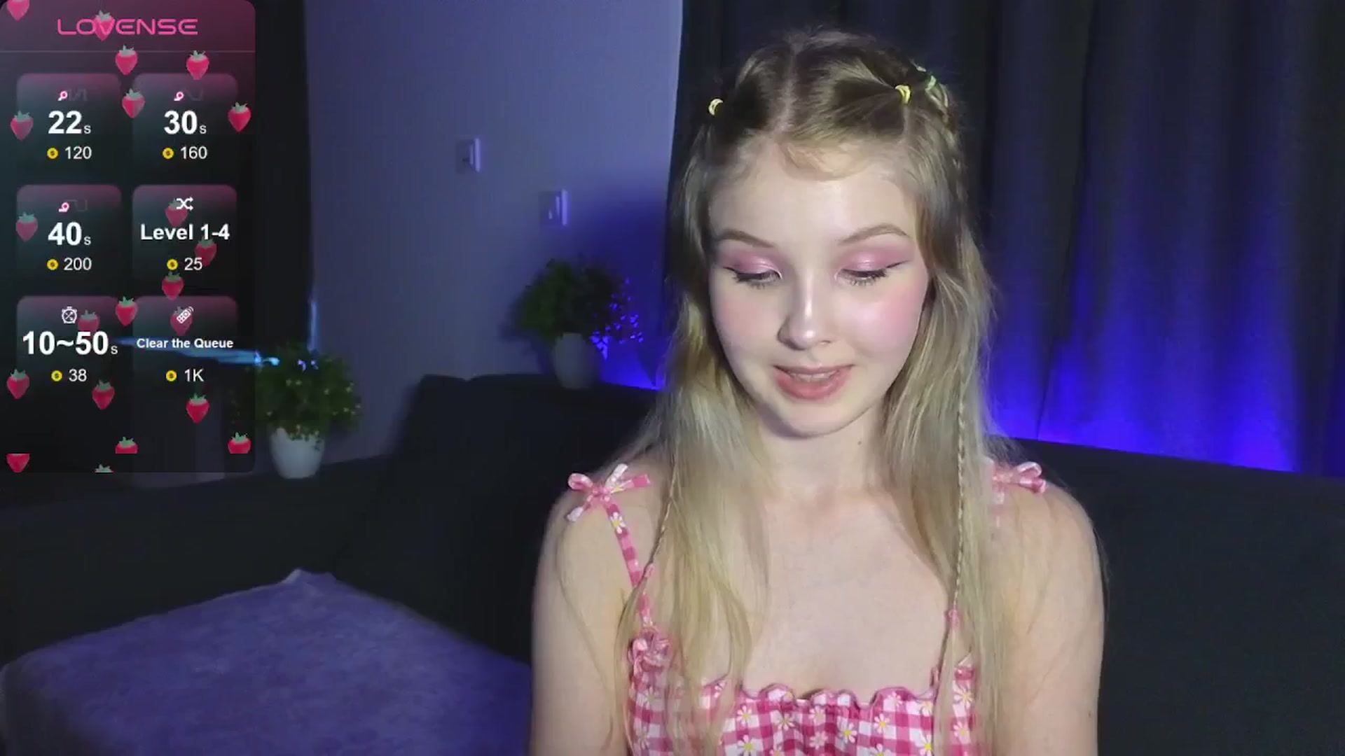 Gallery image thumbnail from Emiliya_Cute's myfreecams stream on, 07/30/2024, 17:44 image 12 of 20