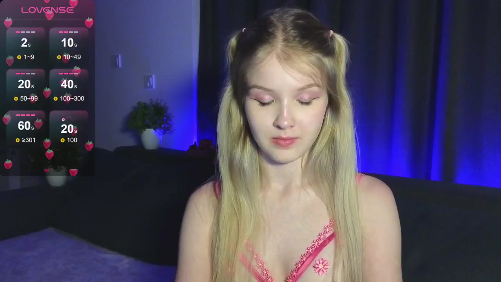 Gallery image thumbnail from Emiliya_Cute's myfreecams stream on, 08/01/2024, 19:25 image 6 of 20