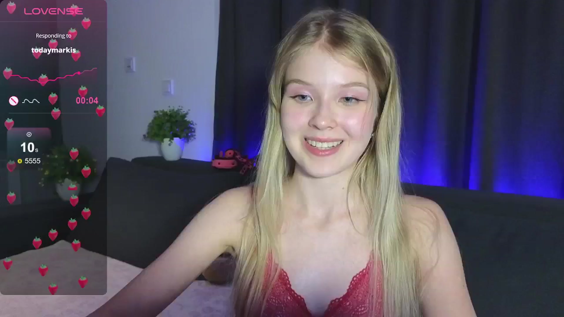 Gallery image thumbnail from Emiliya_Cute's myfreecams stream on, 08/02/2024, 18:54 image 17 of 20