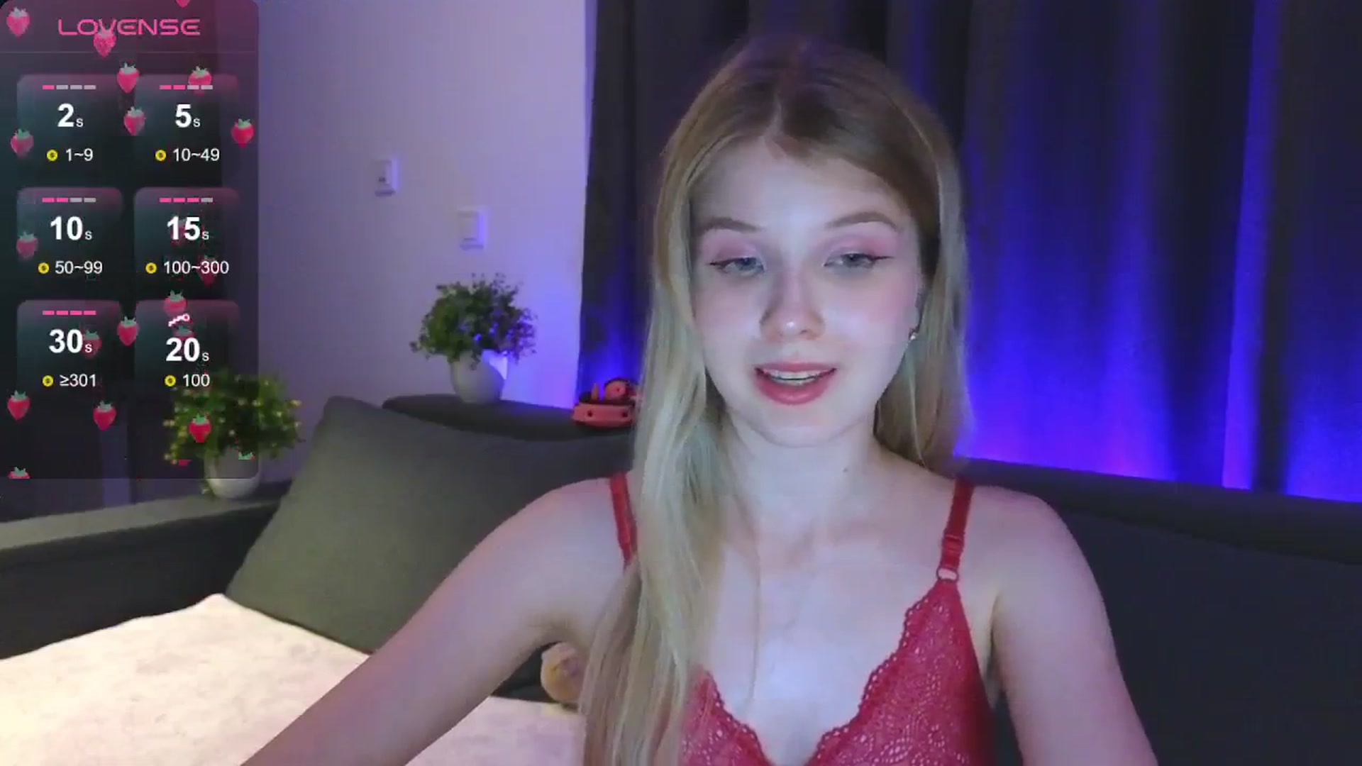Gallery image thumbnail from Emiliya_Cute's myfreecams stream on, 08/02/2024, 20:06 image 19 of 20