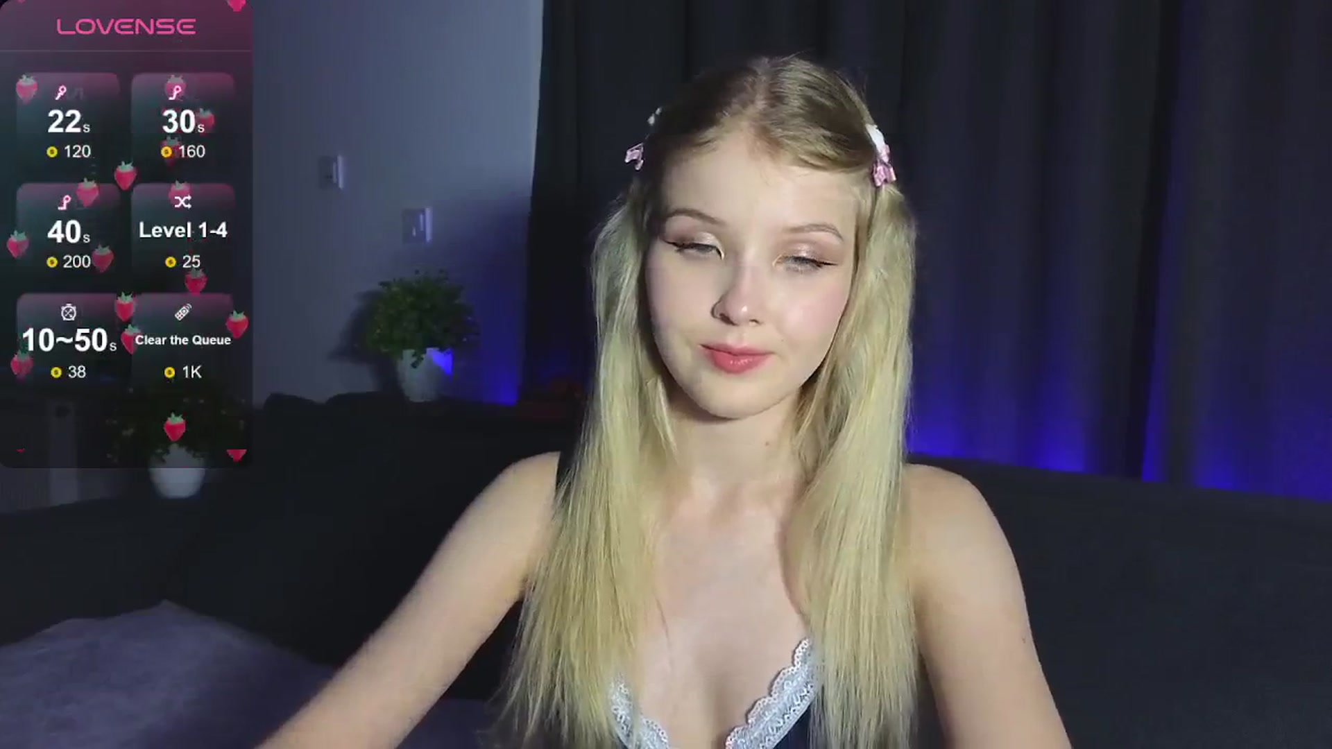 Gallery image thumbnail from Emiliya_Cute's myfreecams stream on, 08/03/2024, 17:53 image 6 of 20