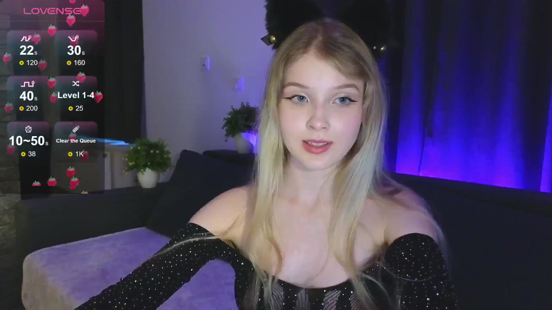Gallery image thumbnail from Emiliya_Cute's myfreecams stream on, 08/04/2024, 18:23 image 10 of 20