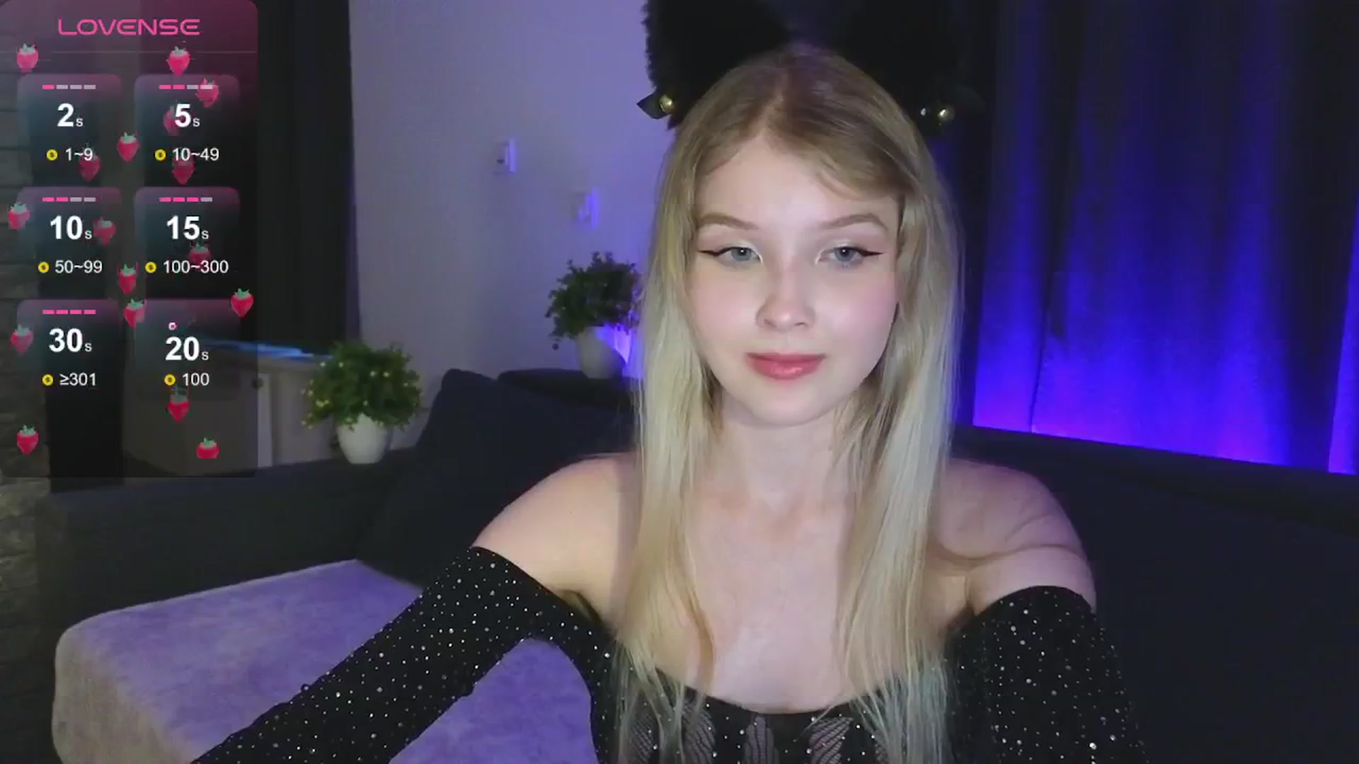 Gallery image thumbnail from Emiliya_Cute's myfreecams stream on, 08/04/2024, 18:23 image 12 of 20