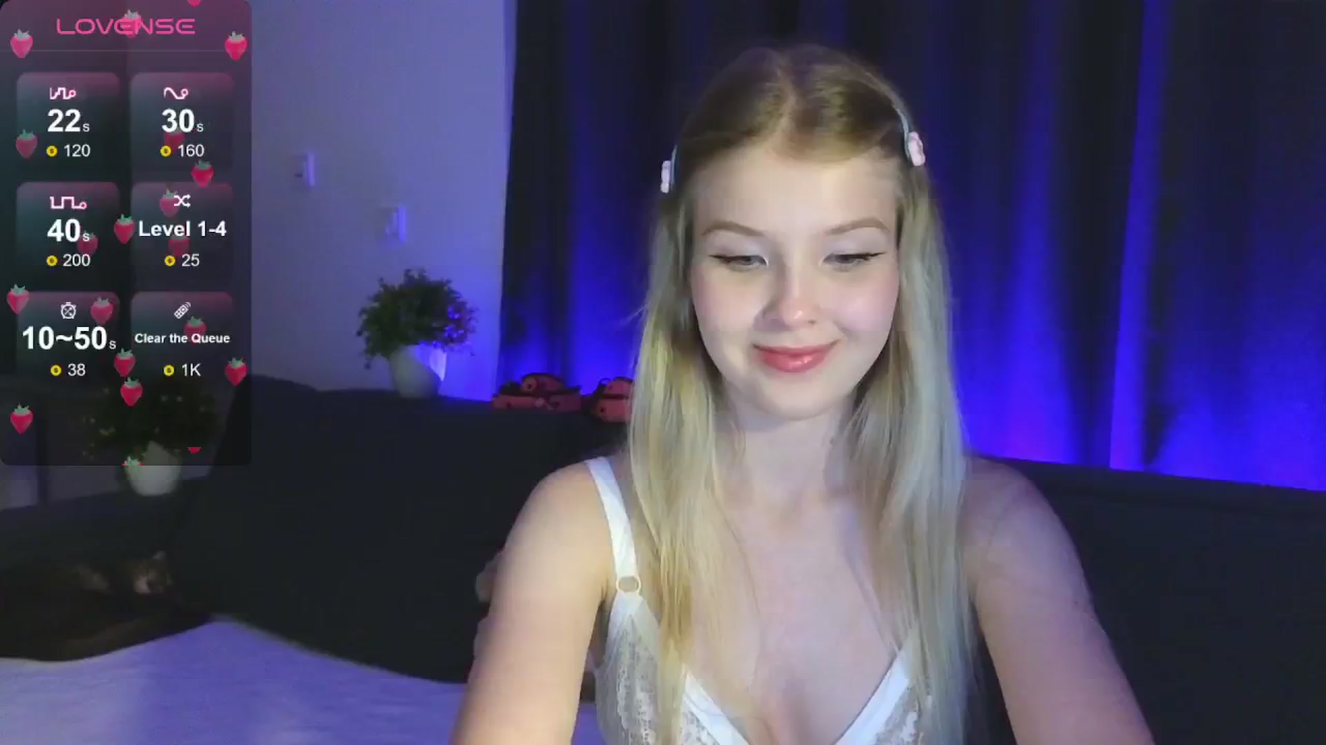 Gallery image thumbnail from Emiliya_Cute's myfreecams stream on, 08/05/2024, 18:33 image 15 of 20