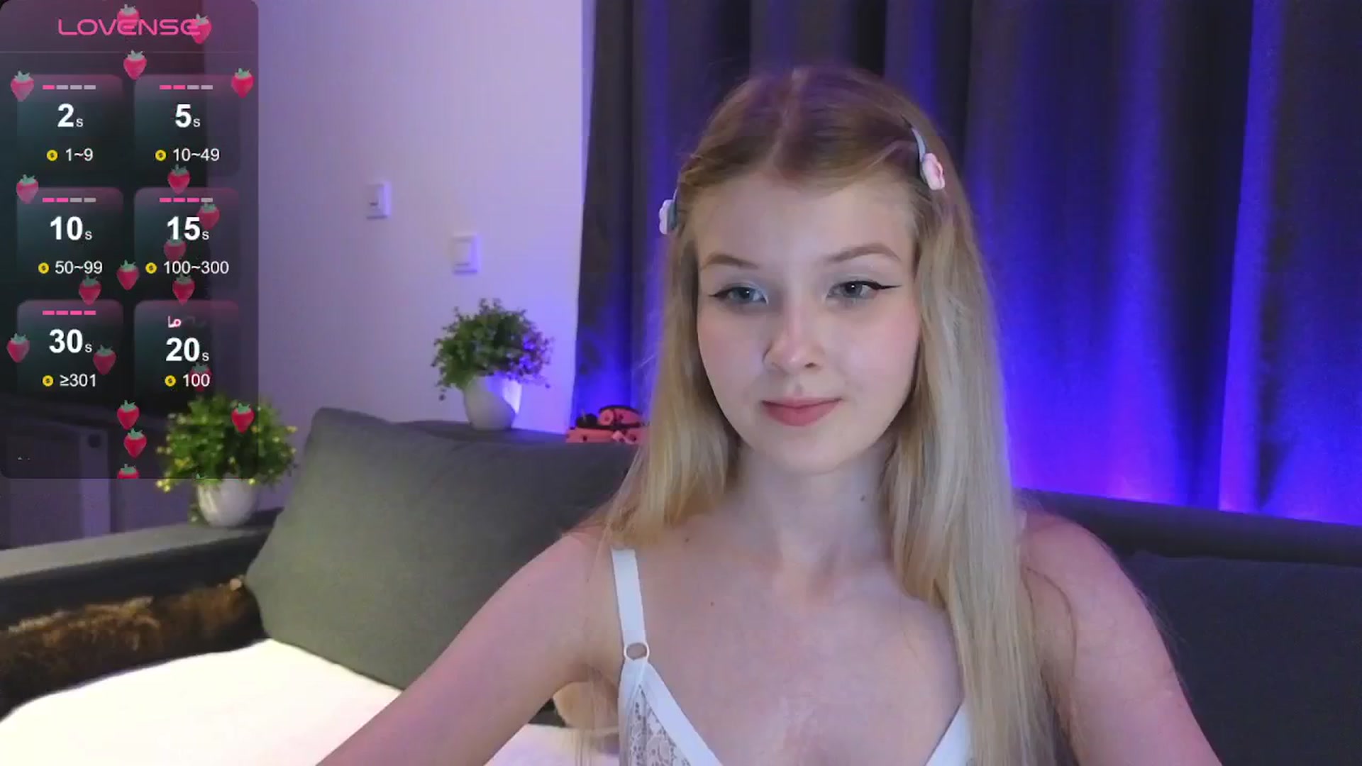 Gallery image thumbnail from Emiliya_Cute's myfreecams stream on, 08/05/2024, 19:28 image 1 of 20