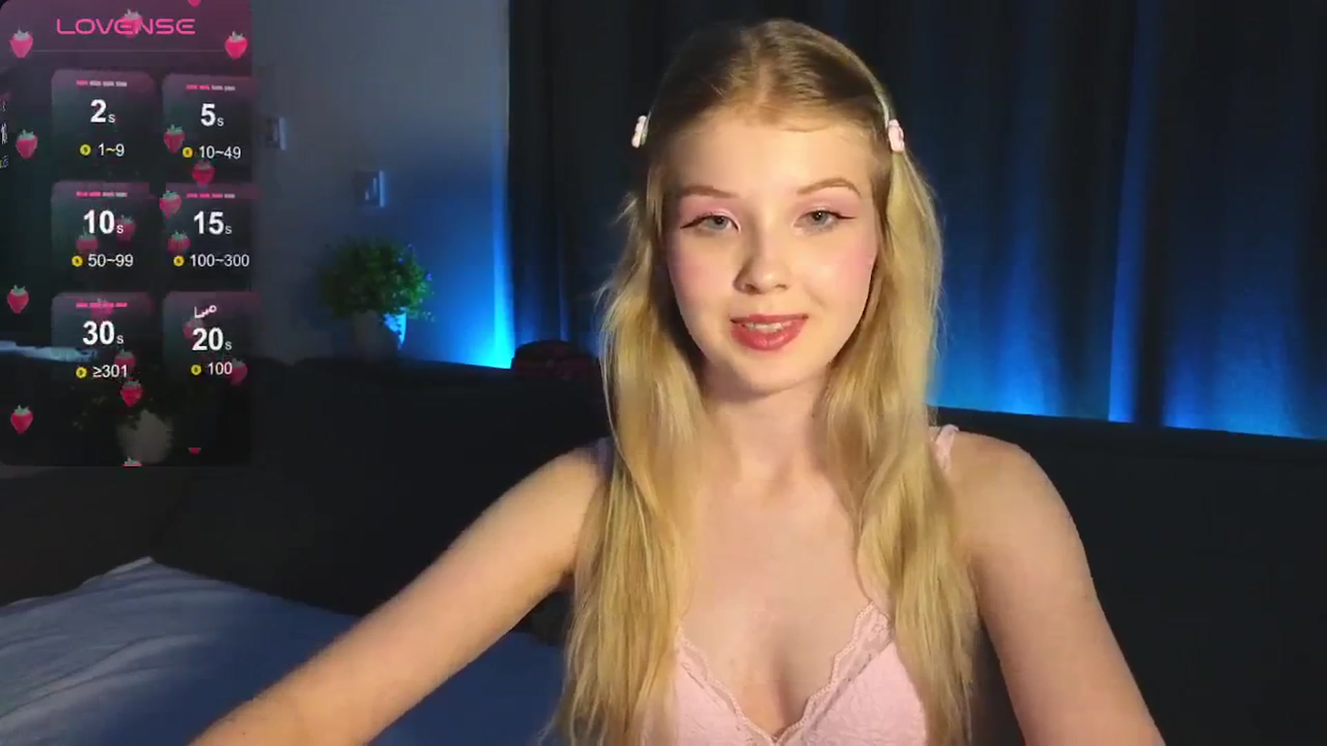 Gallery image thumbnail from Emiliya_Cute's myfreecams stream on, 08/07/2024, 18:59 image 2 of 20