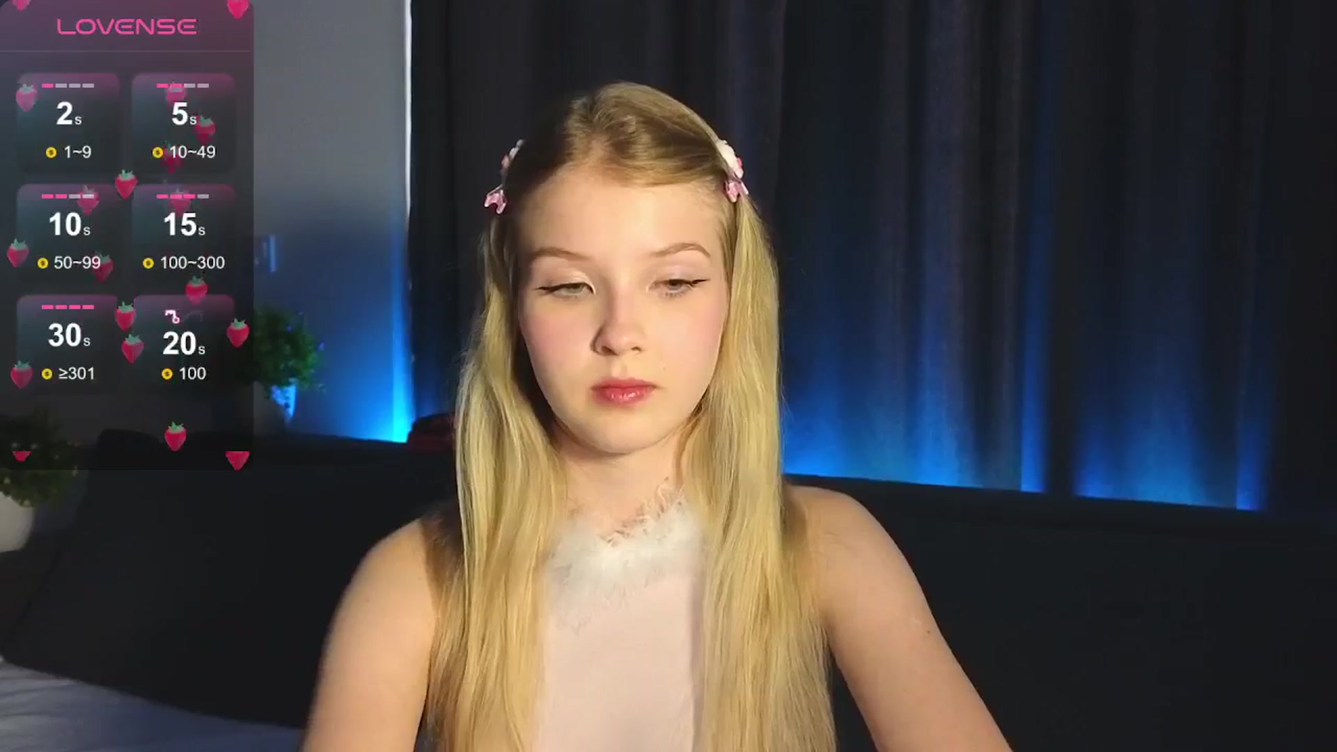 Gallery image thumbnail from Emiliya_Cute's myfreecams stream on, 08/08/2024, 17:54 image 2 of 20