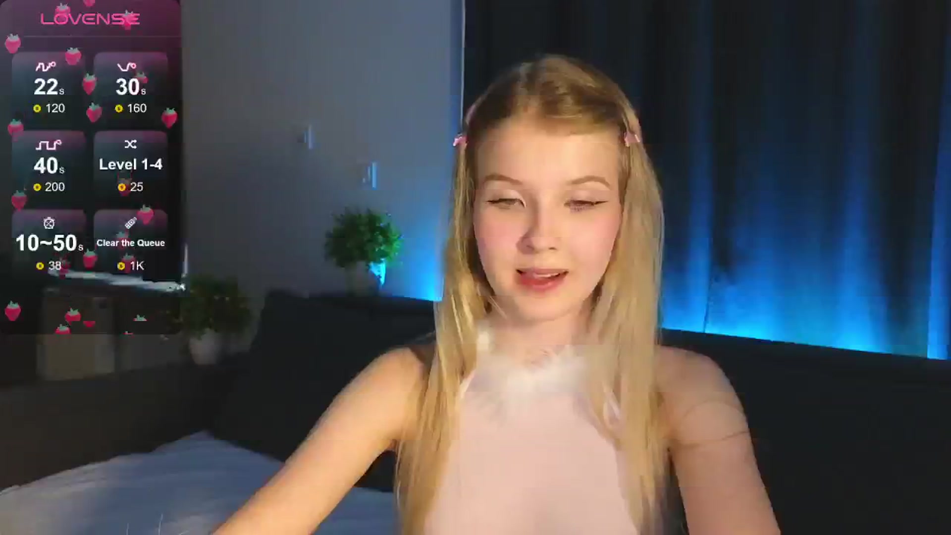 Gallery image thumbnail from Emiliya_Cute's myfreecams stream on, 08/08/2024, 17:54 image 14 of 20