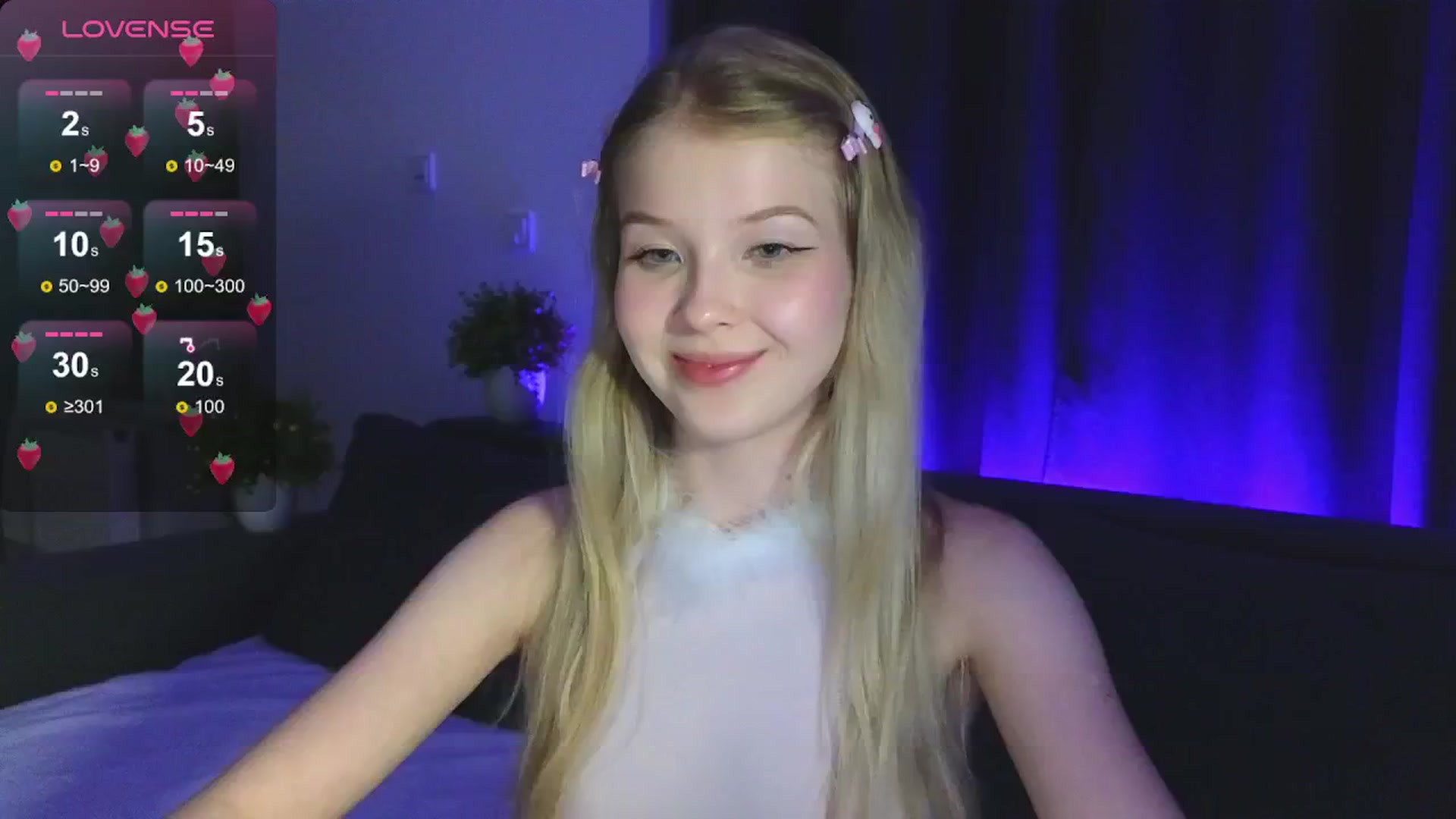 Gallery image thumbnail from Emiliya_Cute's myfreecams stream on, 08/08/2024, 18:21 image 2 of 20