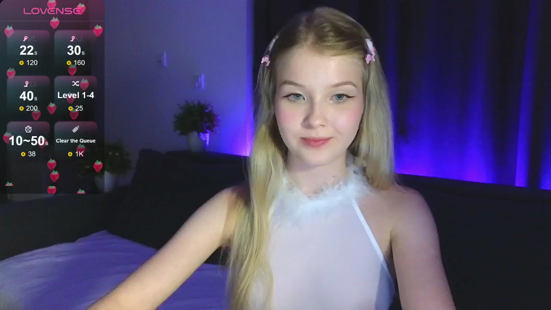Gallery image thumbnail from Emiliya_Cute's myfreecams stream on, 08/08/2024, 18:21 image 14 of 20