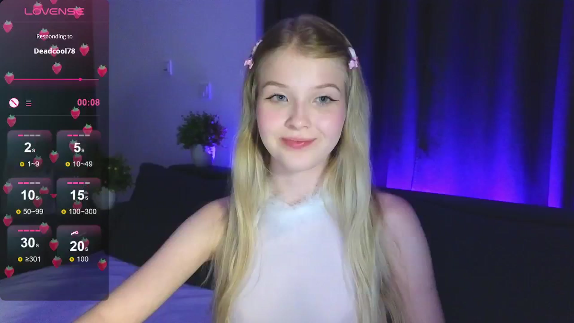 Gallery image thumbnail from Emiliya_Cute's myfreecams stream on, 08/08/2024, 18:21 image 1 of 20