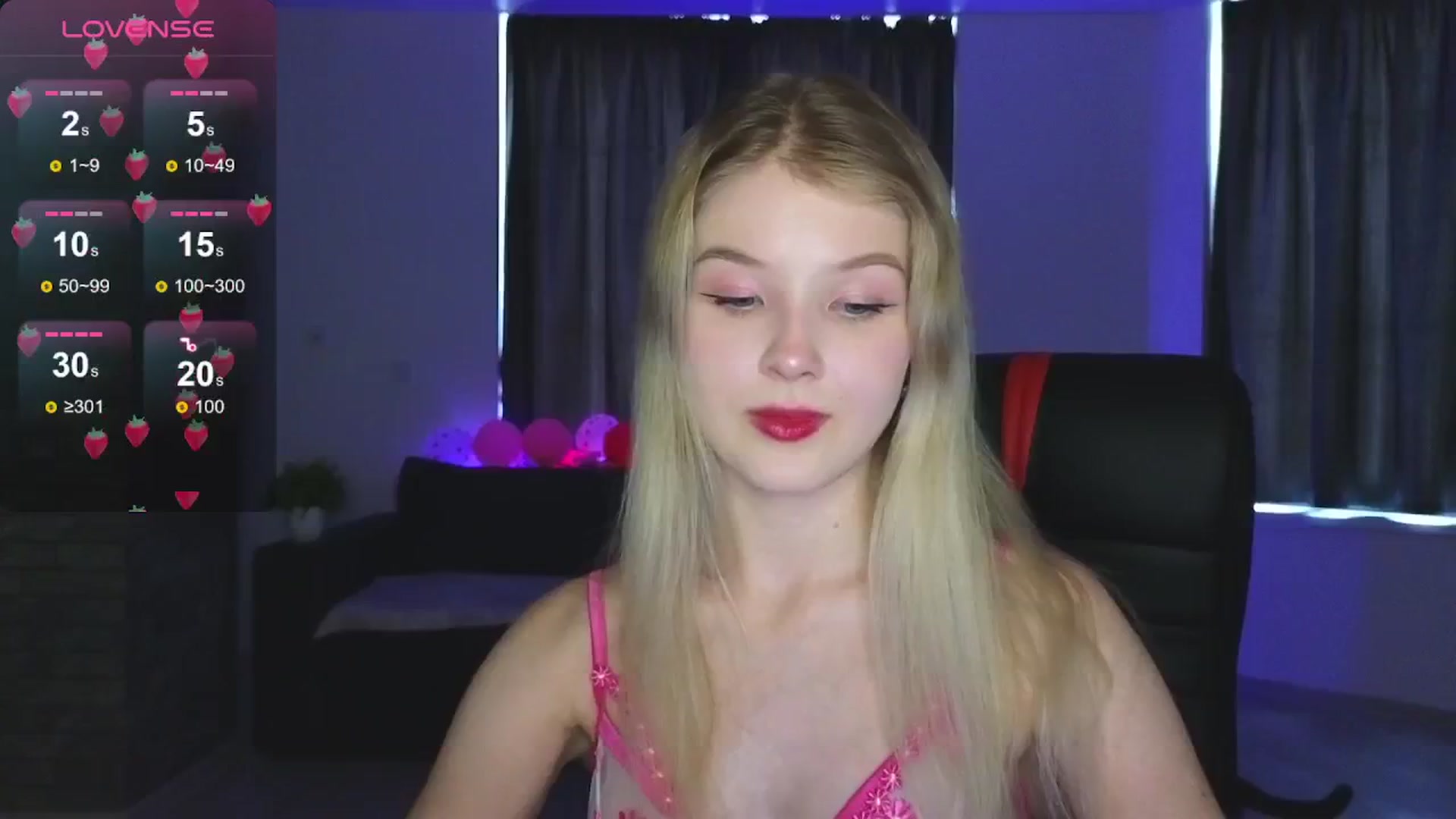 Gallery image thumbnail from Emiliya_Cute's myfreecams stream on, 08/22/2024, 14:31 image 7 of 20
