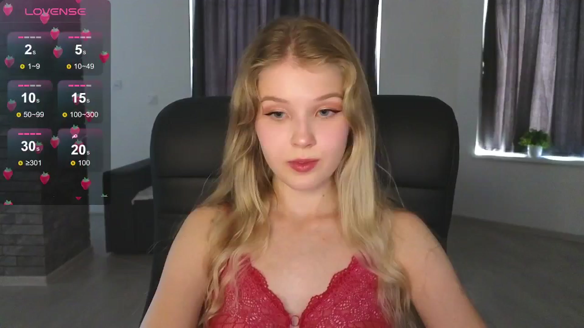 Gallery image thumbnail from Emiliya_Cute's myfreecams stream on, 08/28/2024, 12:35 image 18 of 20