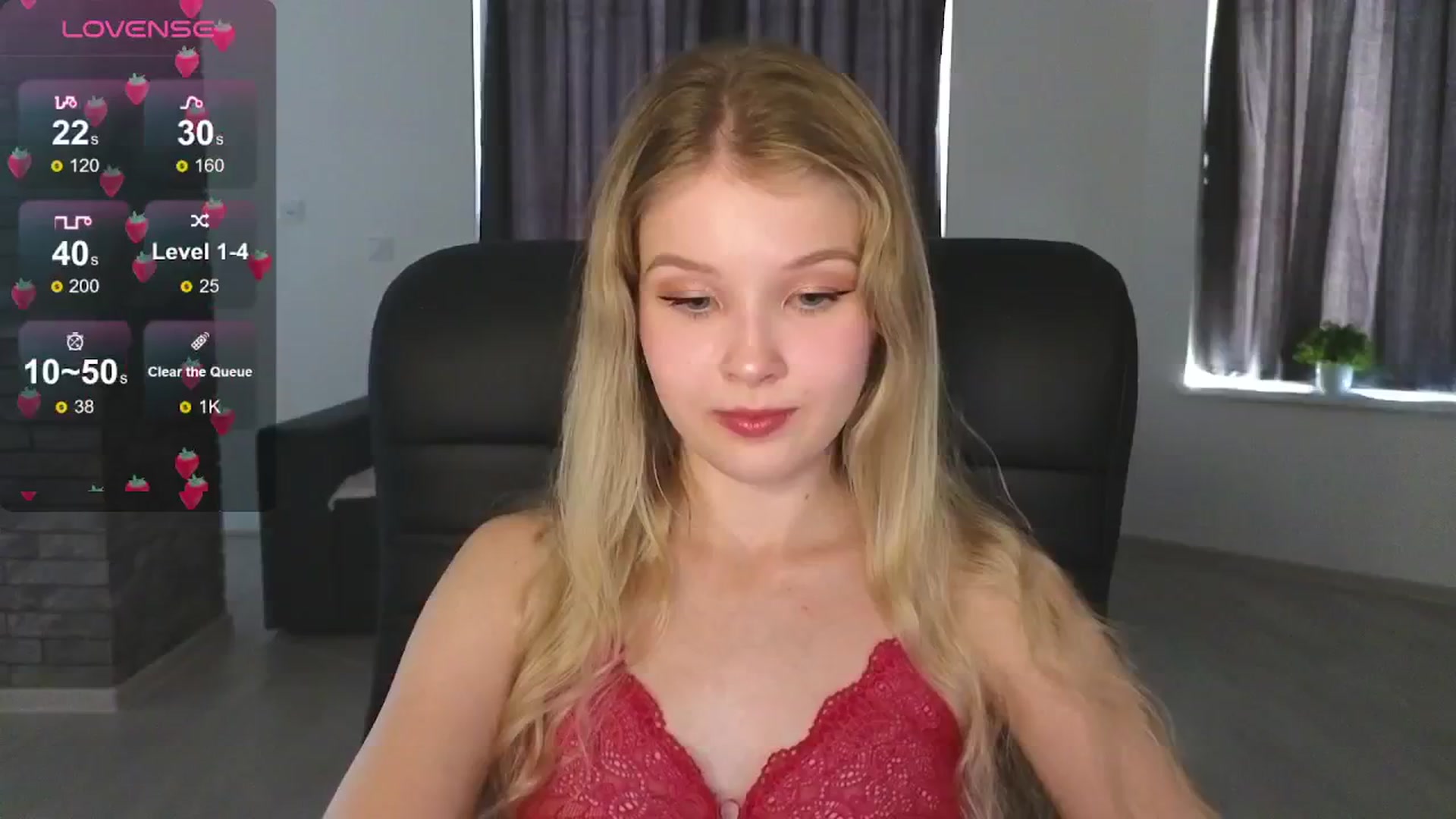 Gallery image thumbnail from Emiliya_Cute's myfreecams stream on, 08/28/2024, 12:35 image 17 of 20
