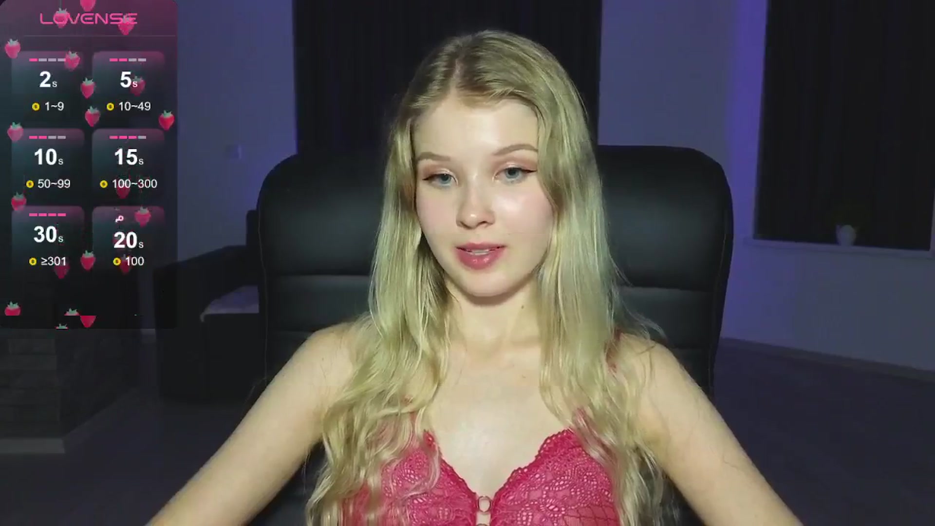 Gallery image thumbnail from Emiliya_Cute's myfreecams stream on, 08/28/2024, 17:29 image 4 of 20