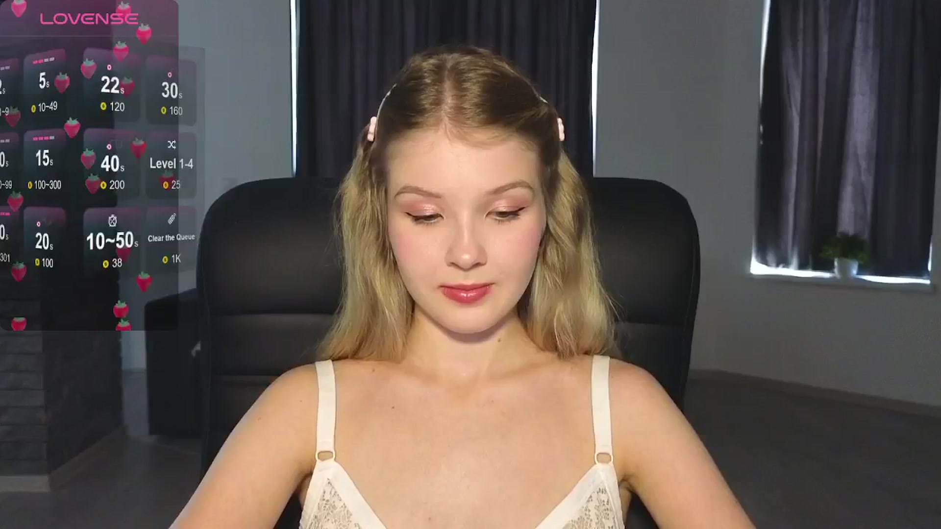 Gallery image thumbnail from Emiliya_Cute's myfreecams stream on, 08/29/2024, 13:39 image 4 of 20