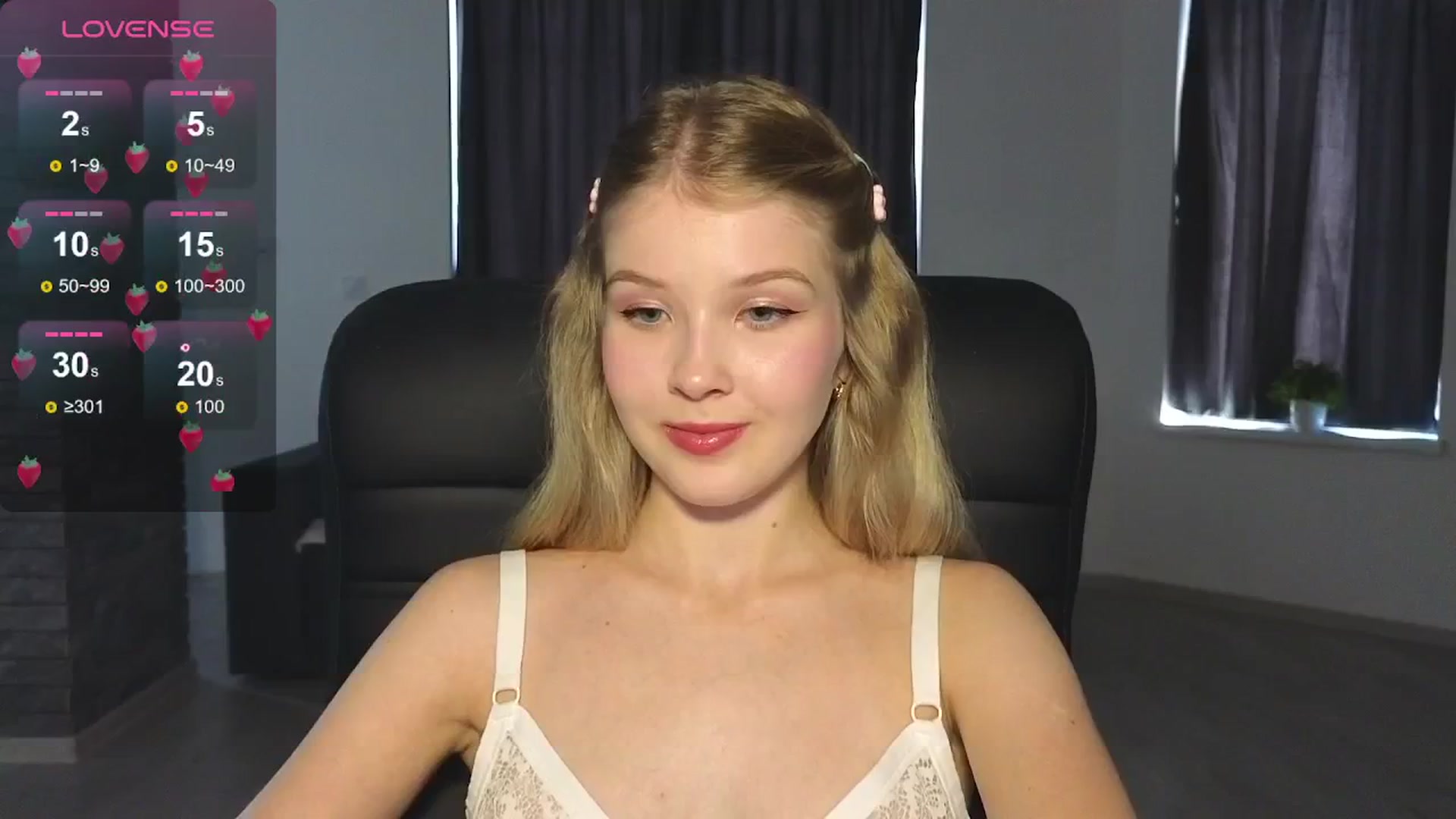 Gallery image thumbnail from Emiliya_Cute's myfreecams stream on, 08/29/2024, 13:39 image 3 of 20