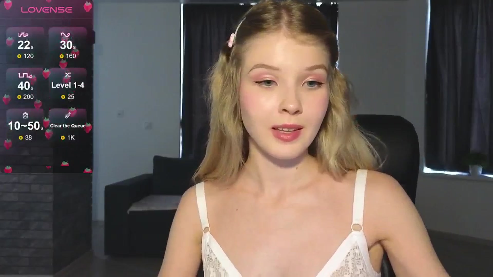 Gallery image thumbnail from Emiliya_Cute's myfreecams stream on, 08/29/2024, 14:01 image 18 of 20
