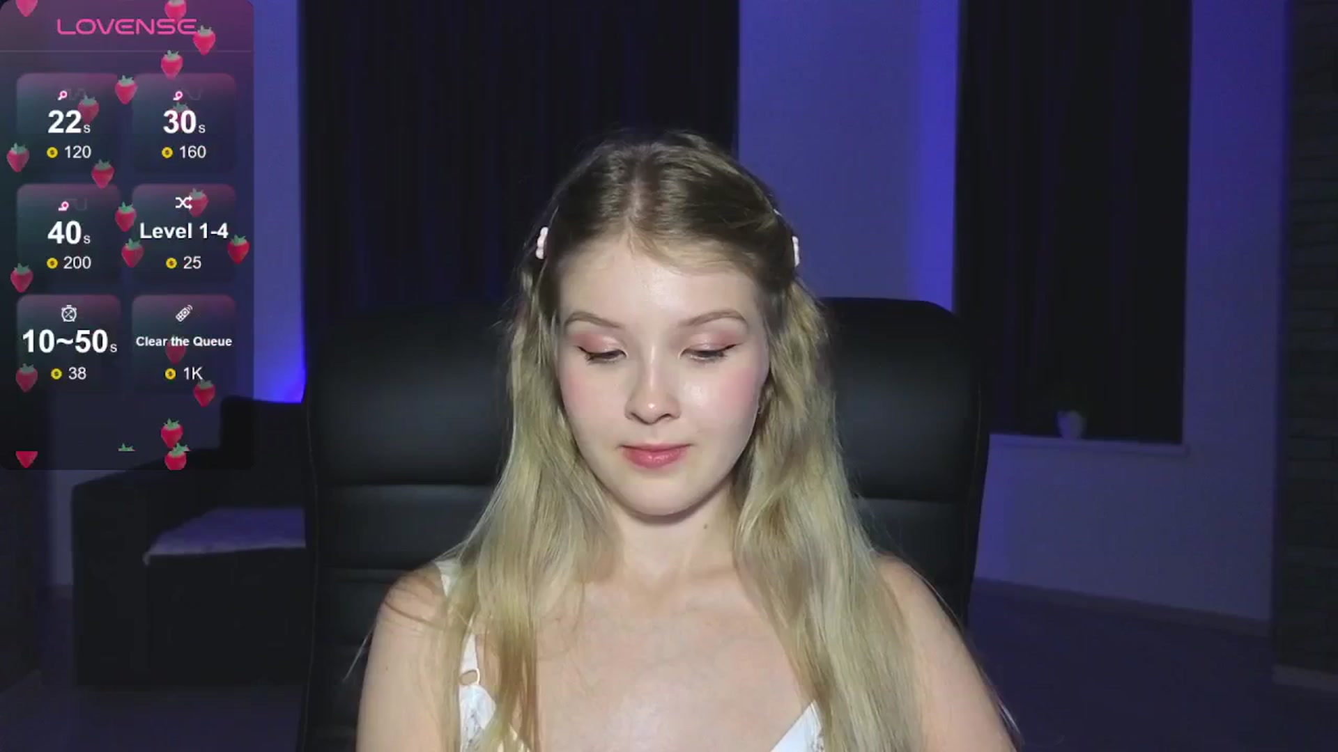 Gallery image thumbnail from Emiliya_Cute's myfreecams stream on, 08/29/2024, 17:31 image 12 of 20