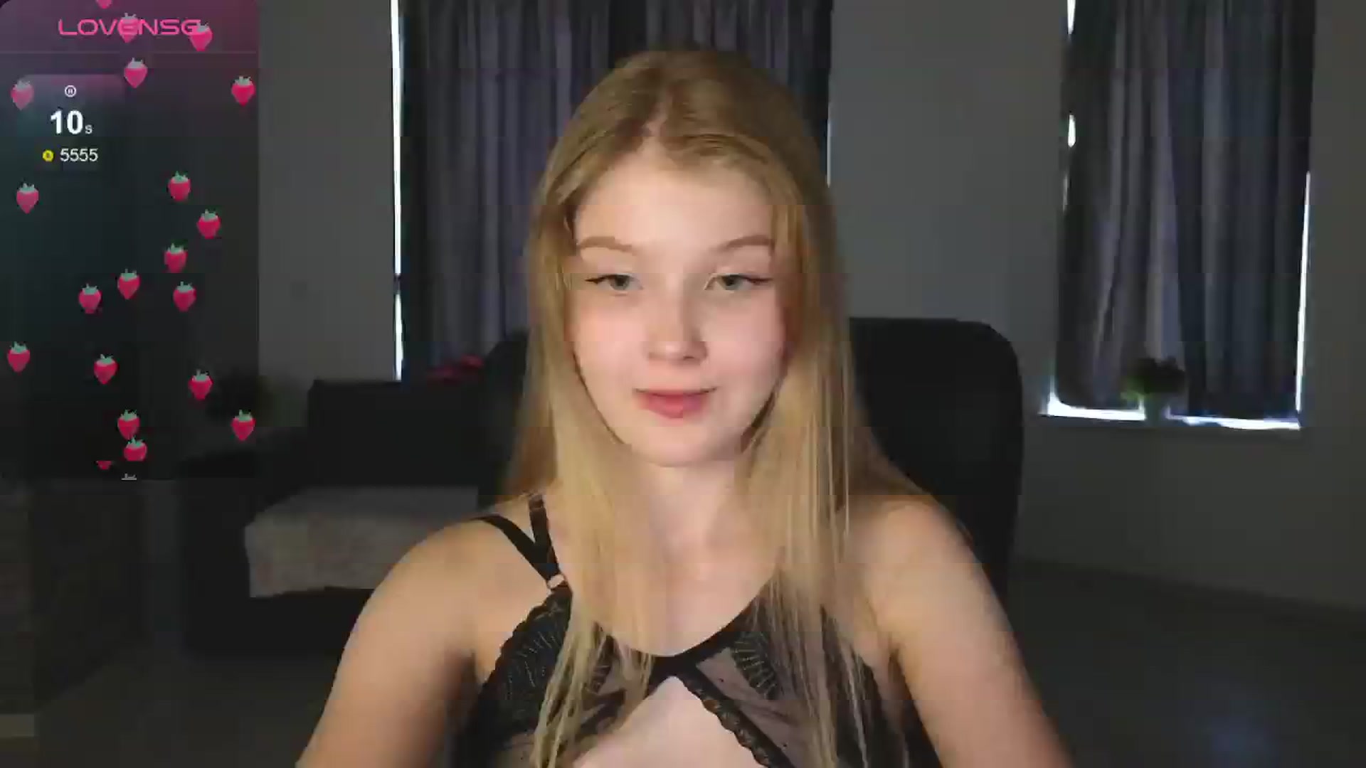 Gallery image thumbnail from Emiliya_Cute's myfreecams stream on, 09/07/2024, 13:49 image 19 of 20