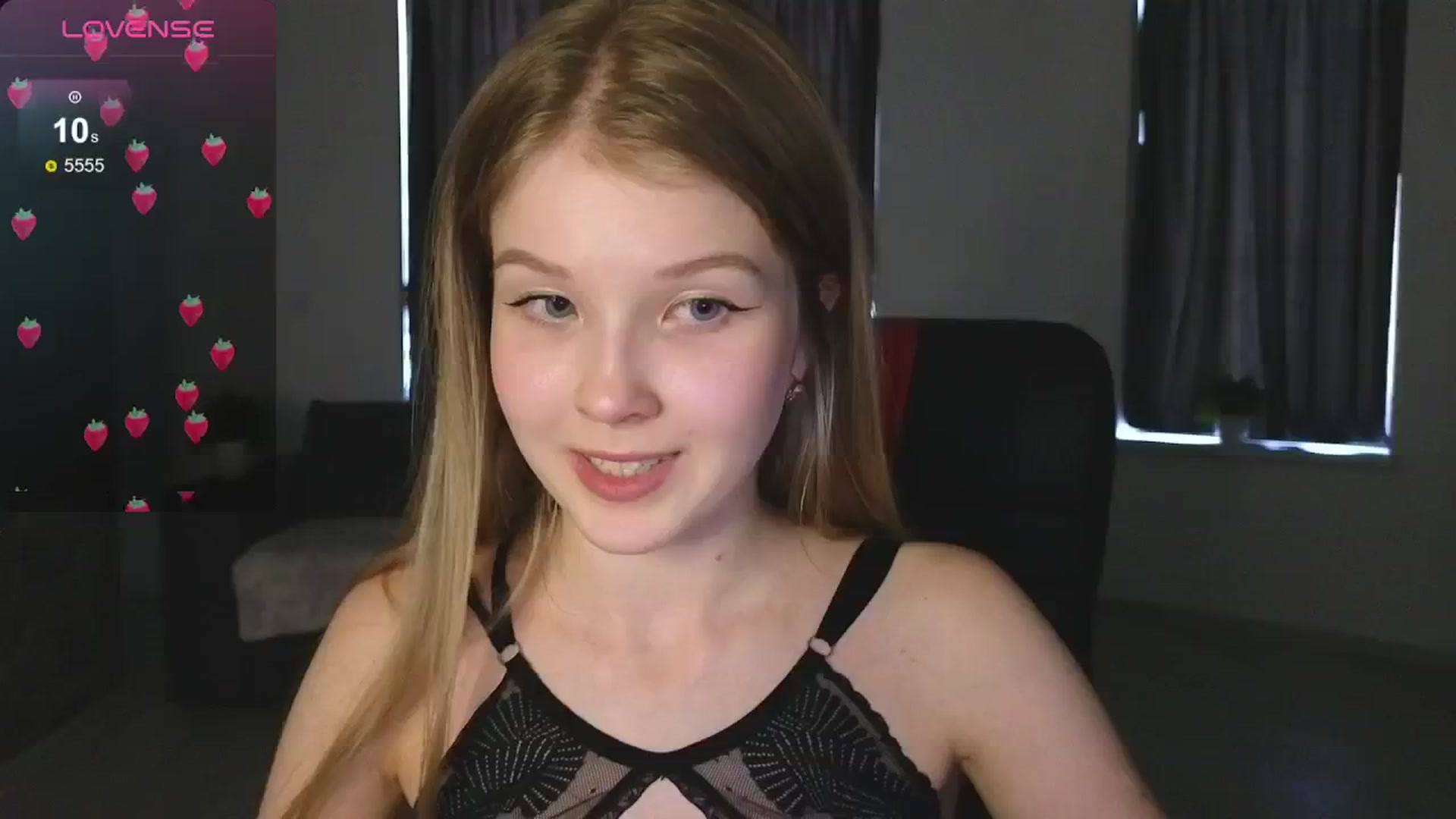 Gallery image thumbnail from Emiliya_Cute's myfreecams stream on, 09/07/2024, 14:59 image 17 of 20