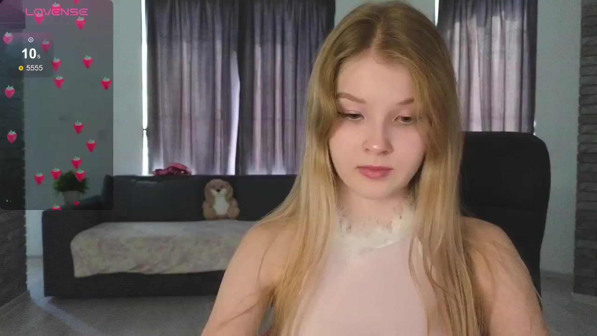 Gallery image thumbnail from Emiliya_Cute's myfreecams stream on, 09/09/2024, 10:09 image 20 of 20