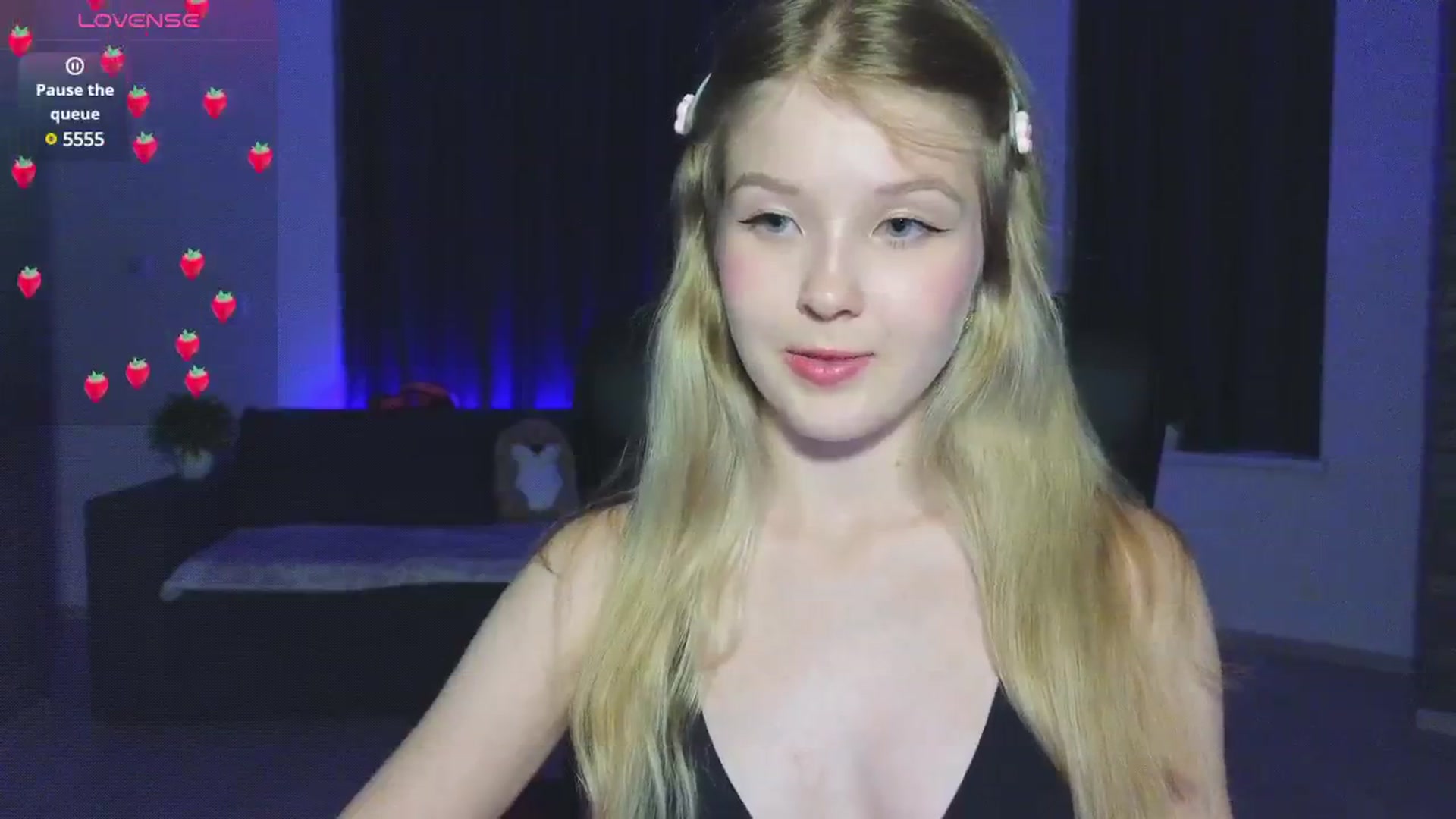 Gallery image thumbnail from Emiliya_Cute's myfreecams stream on, 09/12/2024, 16:07 image 10 of 20
