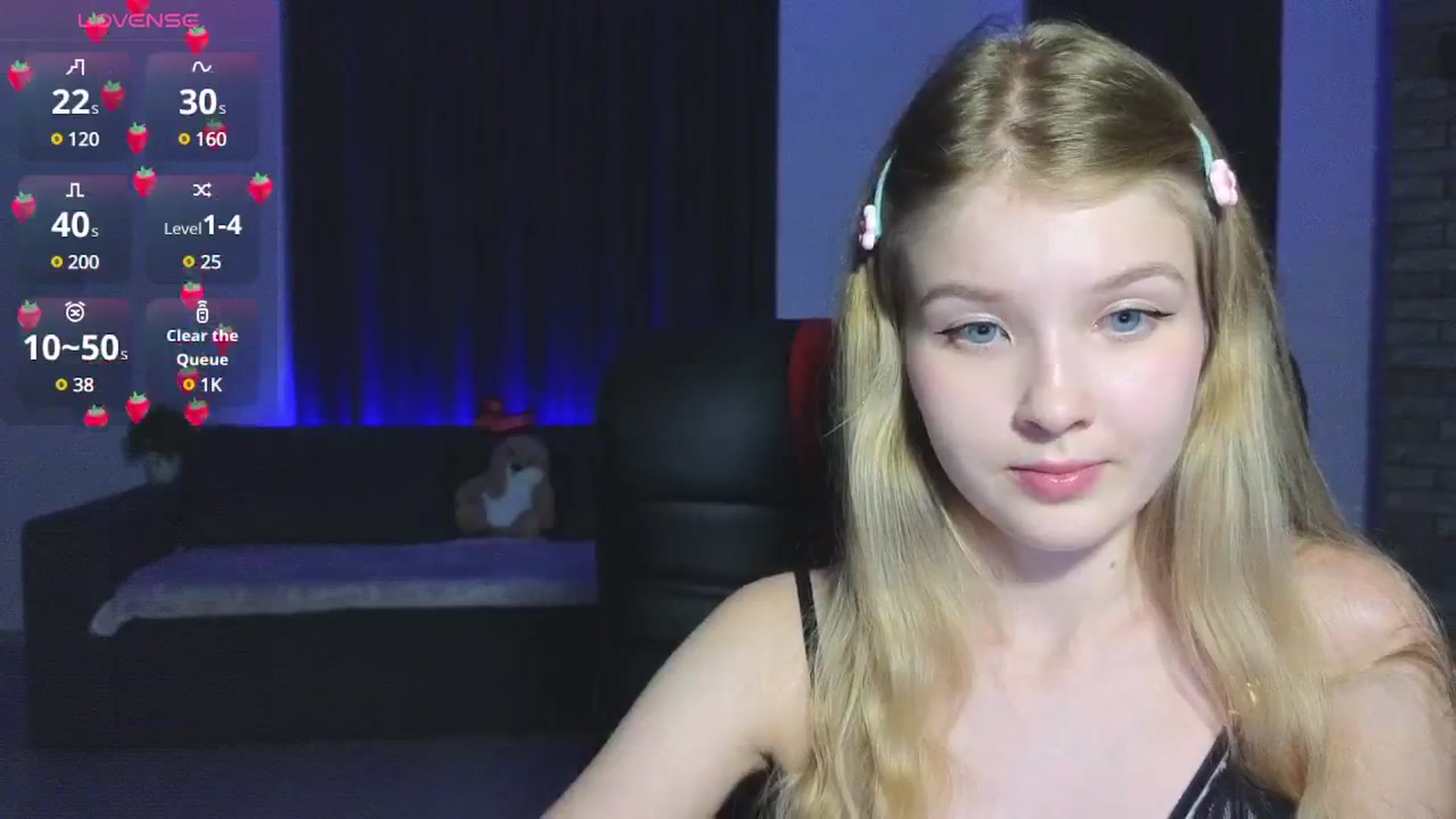 Gallery image thumbnail from Emiliya_Cute's myfreecams stream on, 09/15/2024, 18:10 image 16 of 20