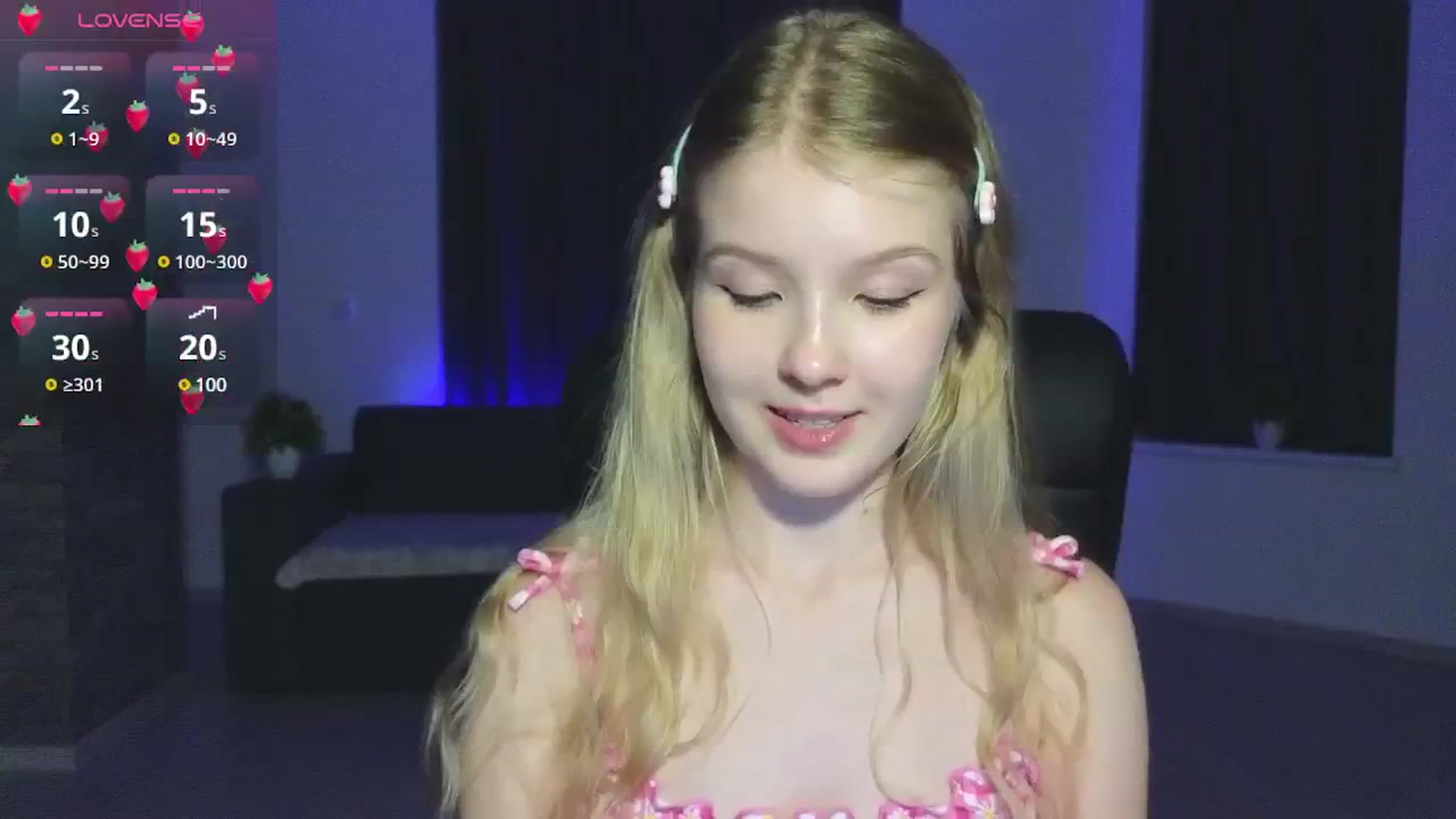 Gallery image thumbnail from Emiliya_Cute's myfreecams stream on, 09/16/2024, 17:18 image 6 of 20