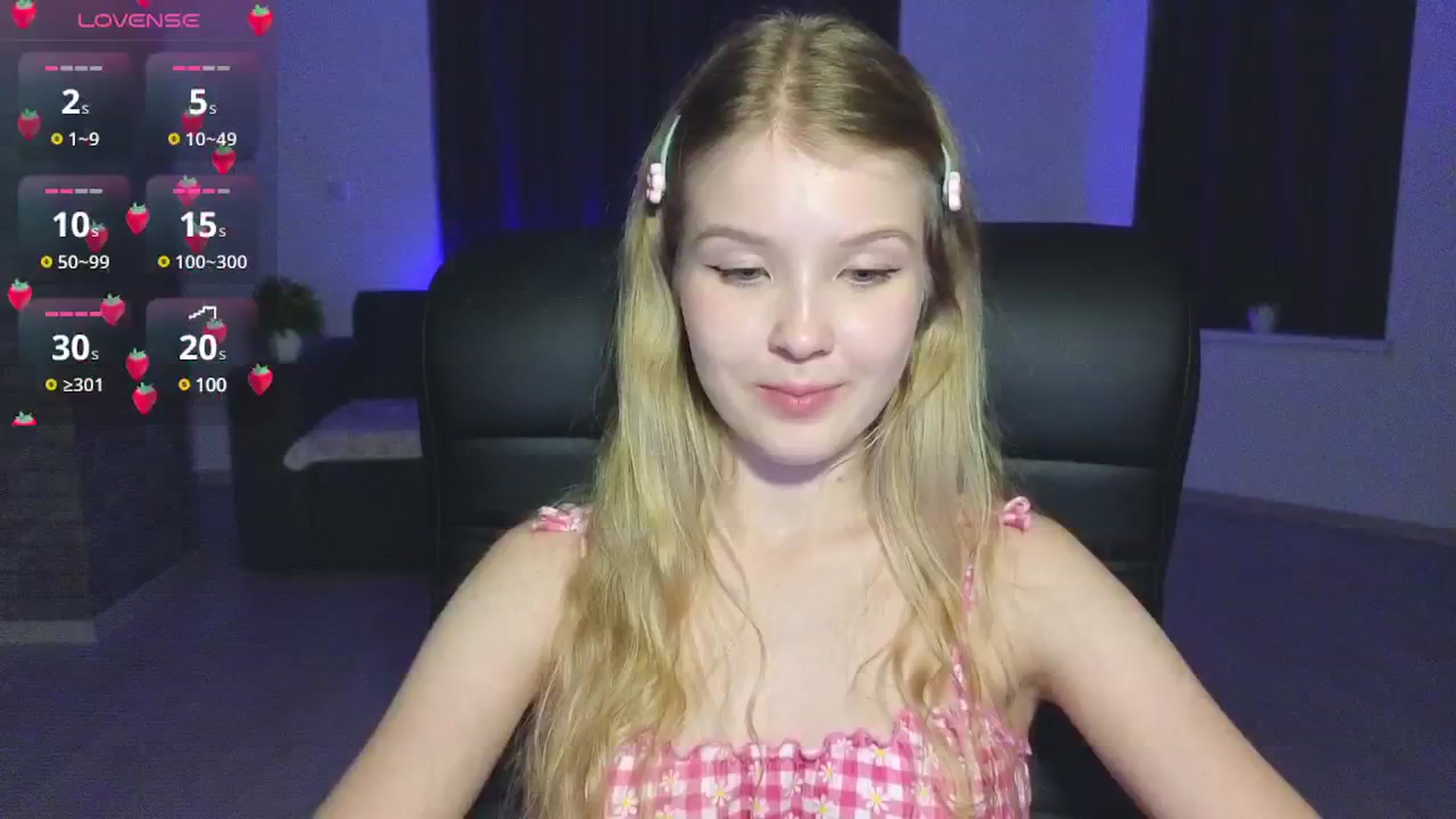 Gallery image thumbnail from Emiliya_Cute's myfreecams stream on, 09/16/2024, 17:54 image 4 of 20