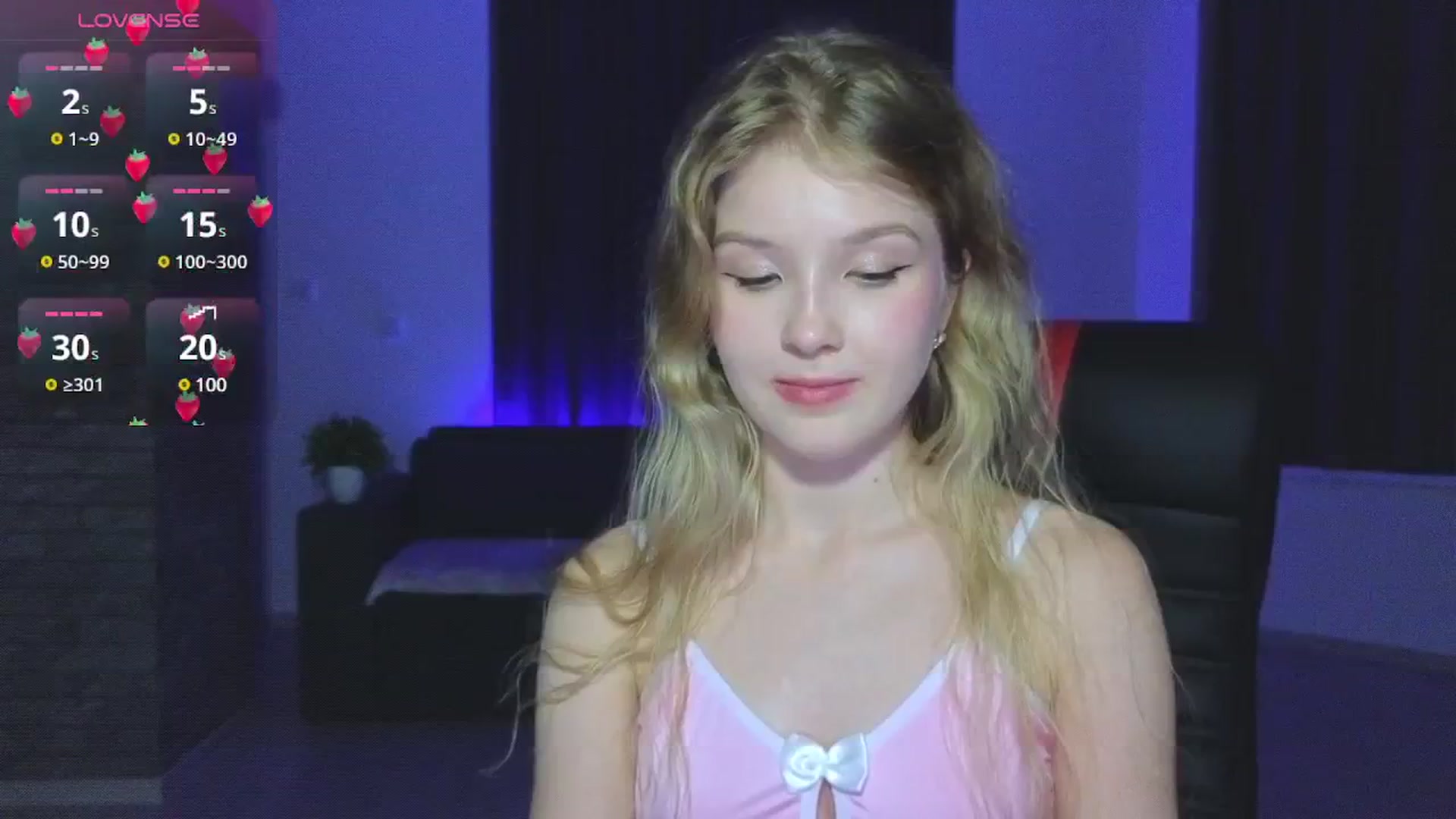 Gallery image thumbnail from Emiliya_Cute's myfreecams stream on, 09/21/2024, 19:06 image 7 of 20