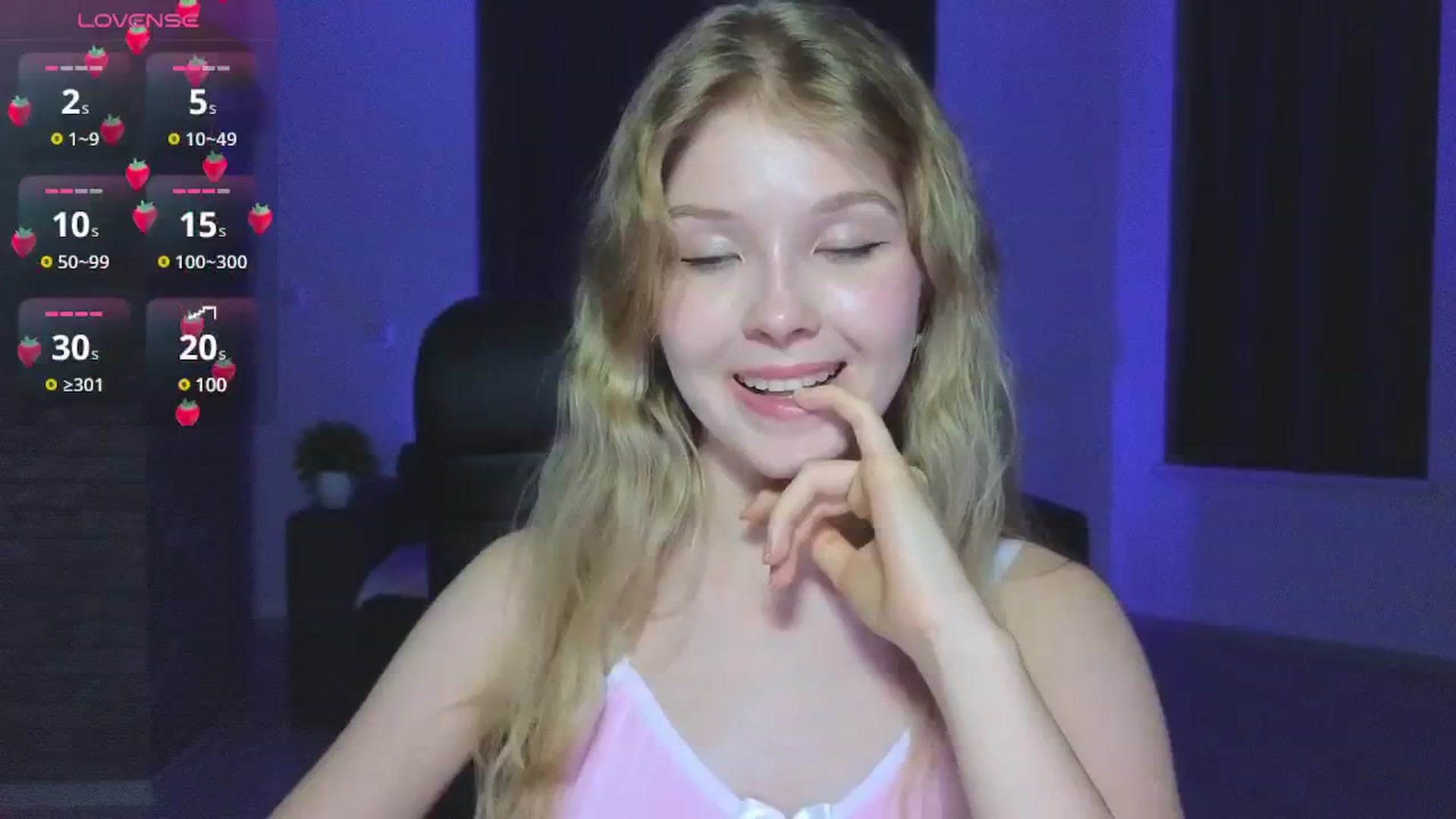 Gallery image thumbnail from Emiliya_Cute's myfreecams stream on, 09/21/2024, 19:06 image 16 of 20