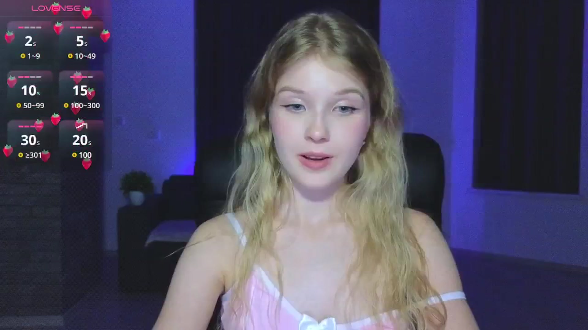 Gallery image thumbnail from Emiliya_Cute's myfreecams stream on, 09/21/2024, 19:06 image 10 of 20