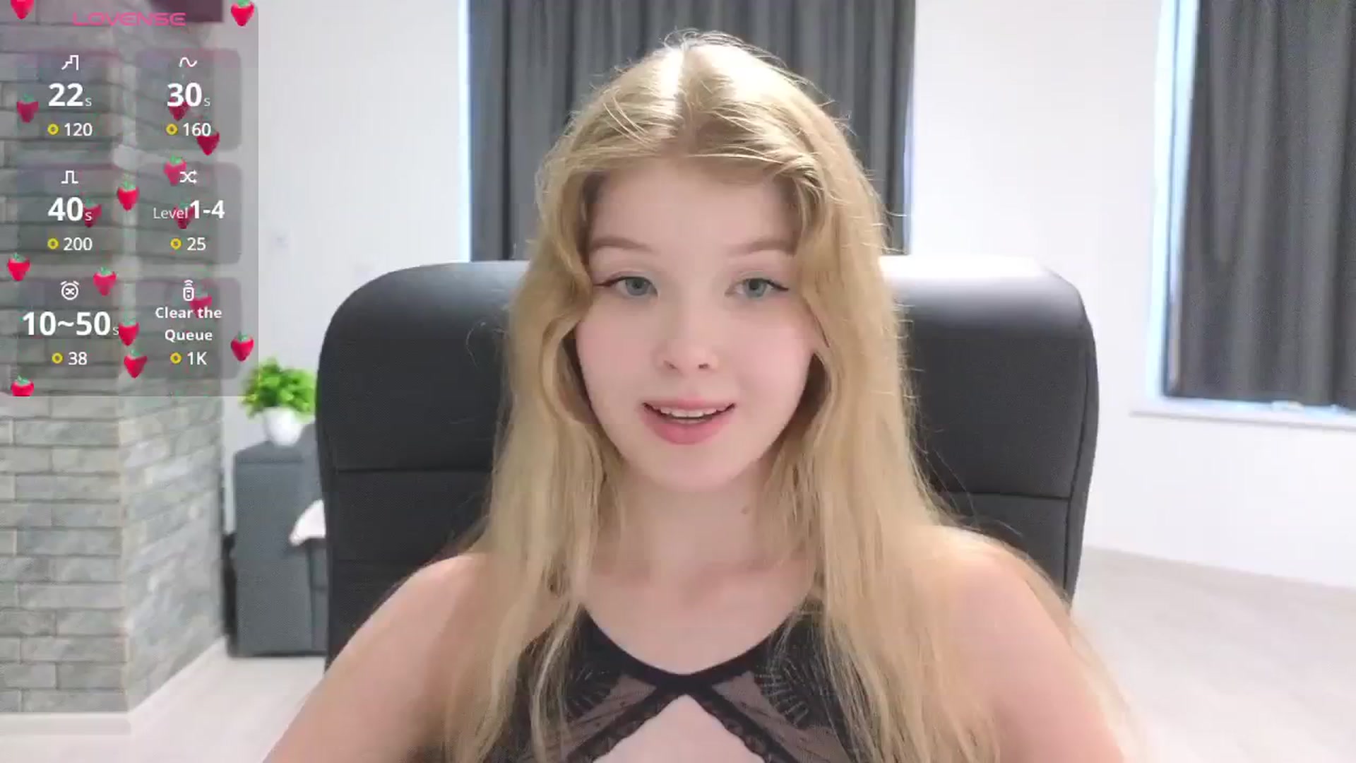 Gallery image thumbnail from Emiliya_Cute's myfreecams stream on, 09/26/2024, 15:11 image 11 of 20
